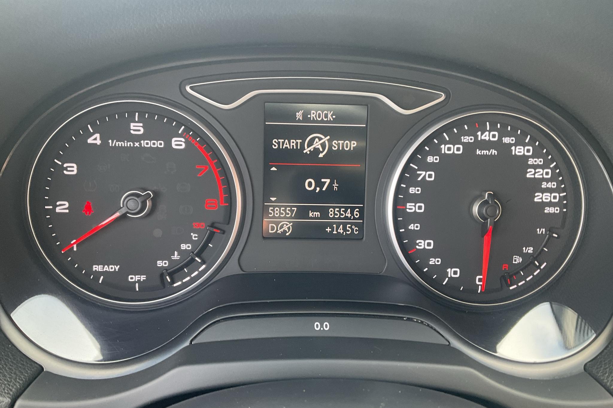Audi A3 Sportback 30 TFSI (116hk) - 5 855 mil - Automat - svart - 2019