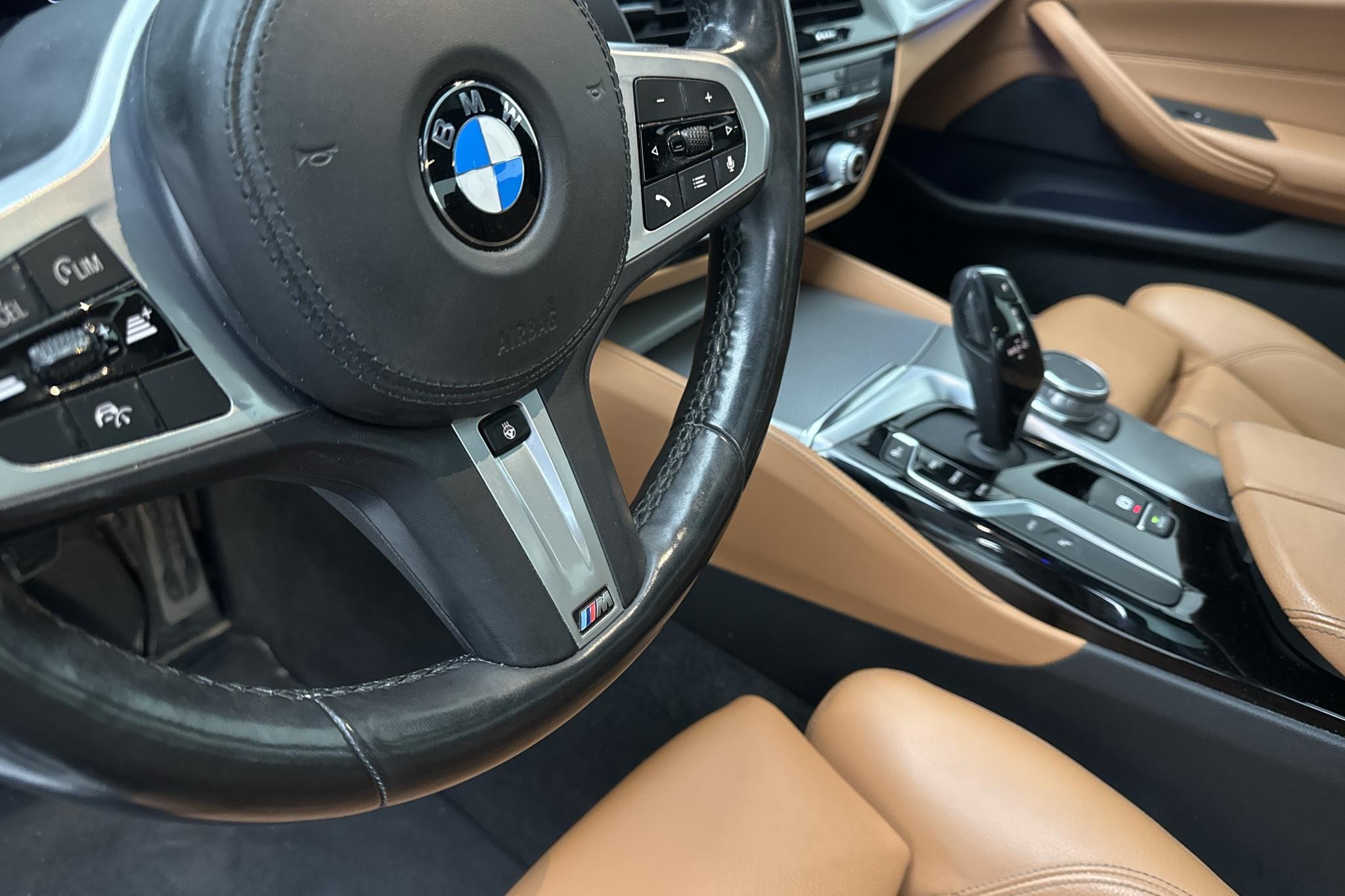 BMW 530e iPerformance Sedan, G30 12kWh (252hk) - 137 880 km - Automatyczna - biały - 2020