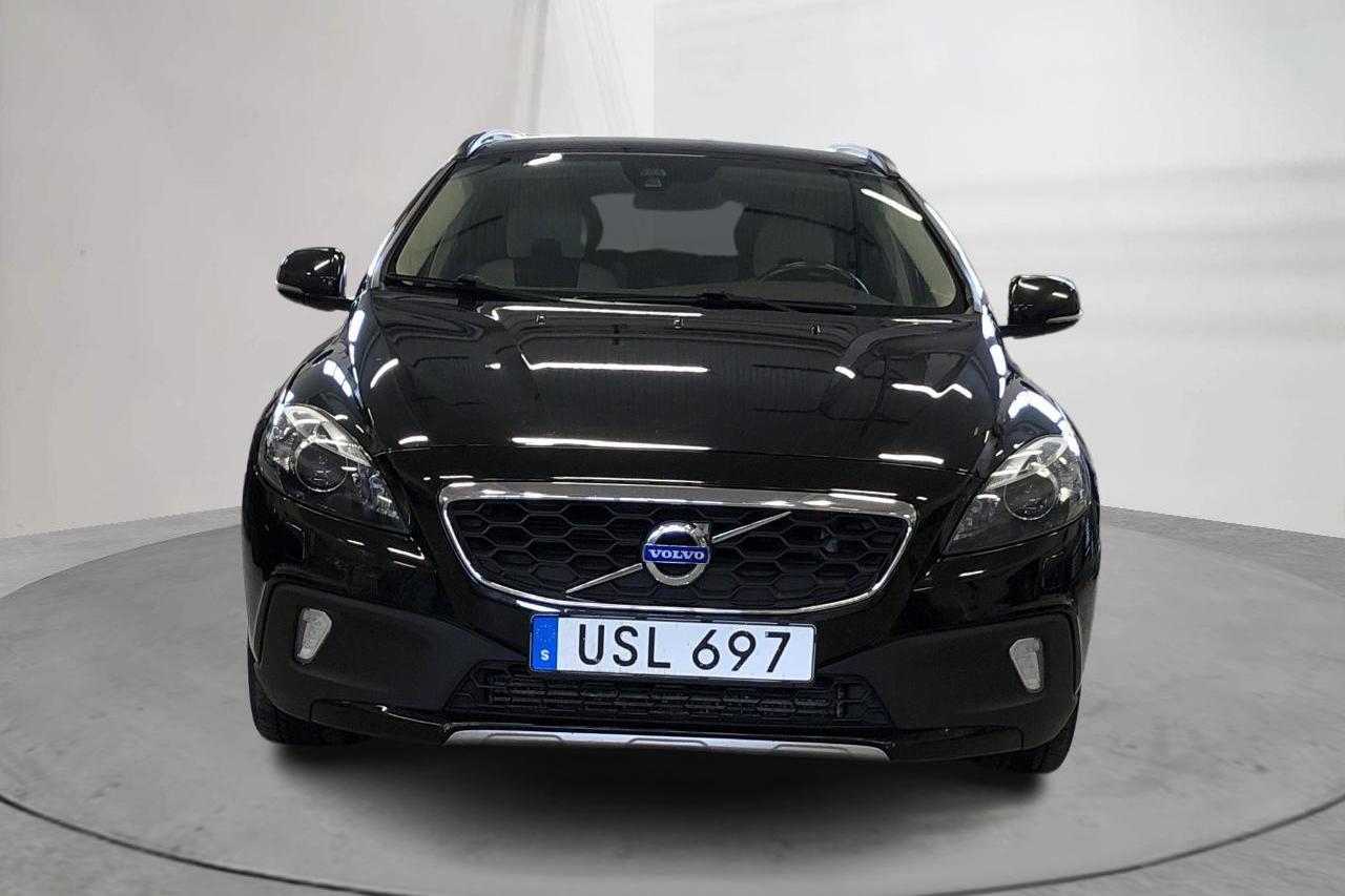 Volvo V40 Cross Country D2 (115hk) - 181 180 km - Automaatne - must - 2015