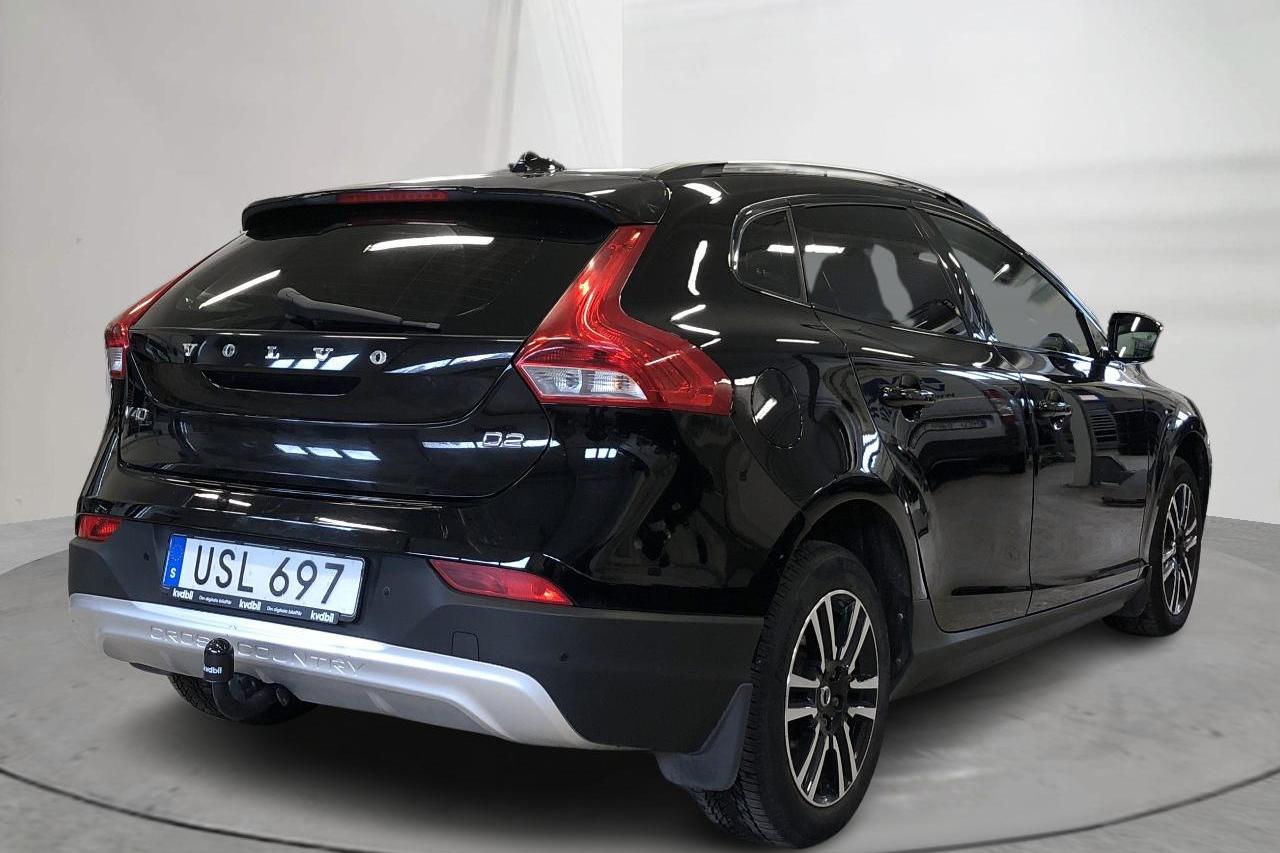 Volvo V40 Cross Country D2 (115hk) - 181 180 km - Automaatne - must - 2015