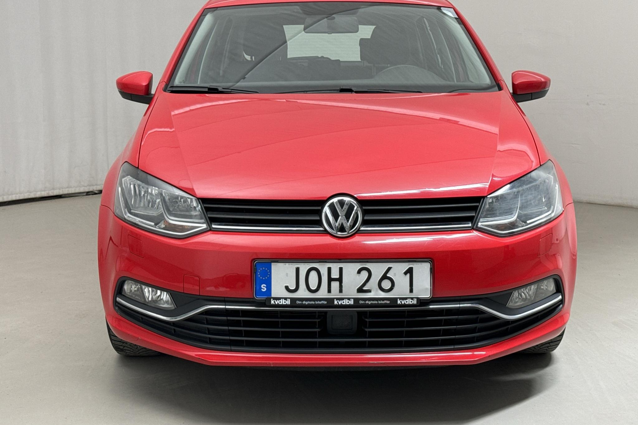 VW Polo 1.2 TSI 5dr (90hk) - 16 300 km - Manual - red - 2016
