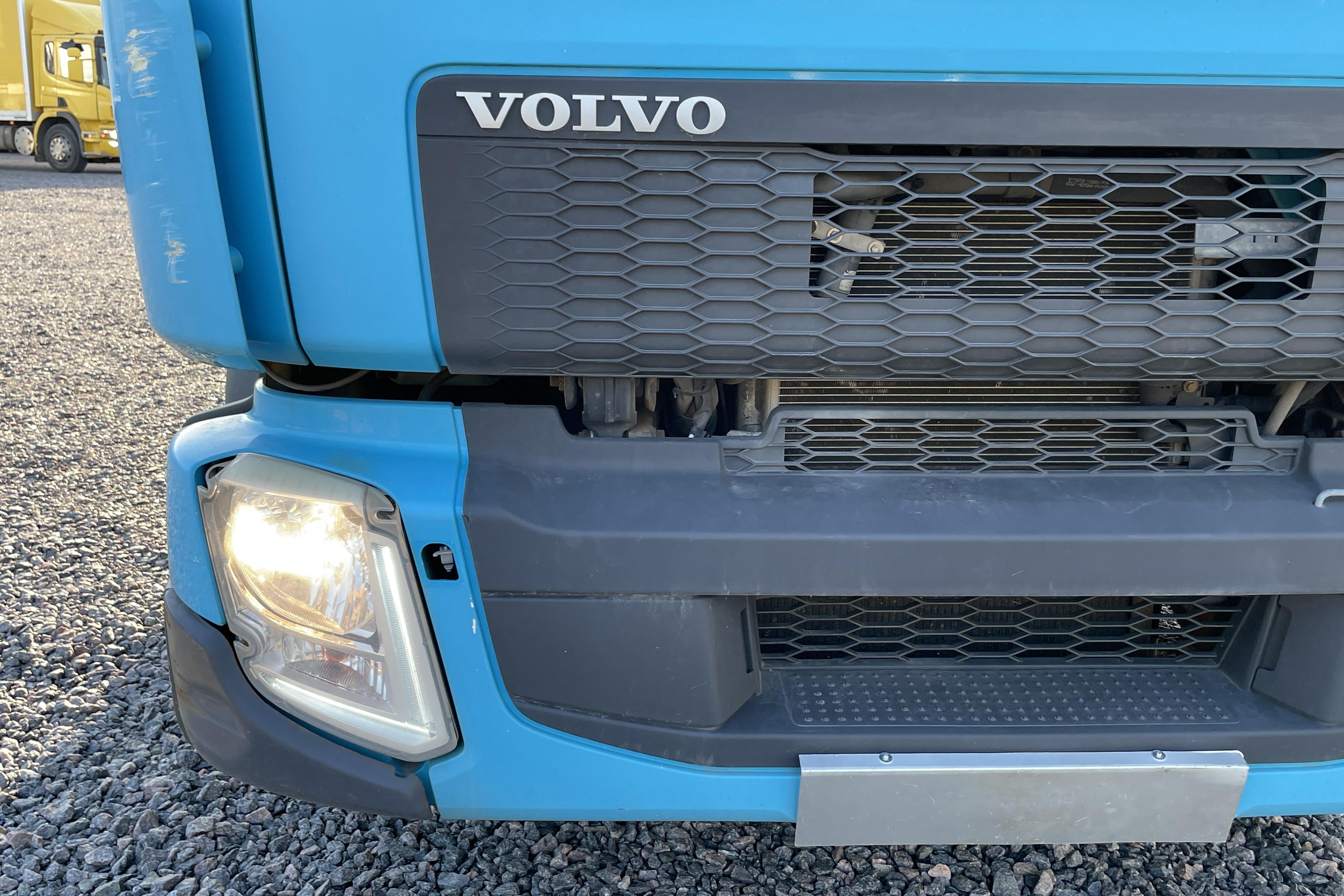 Volvo FL250 - 179 468 km - Automaatne - sinine - 2013