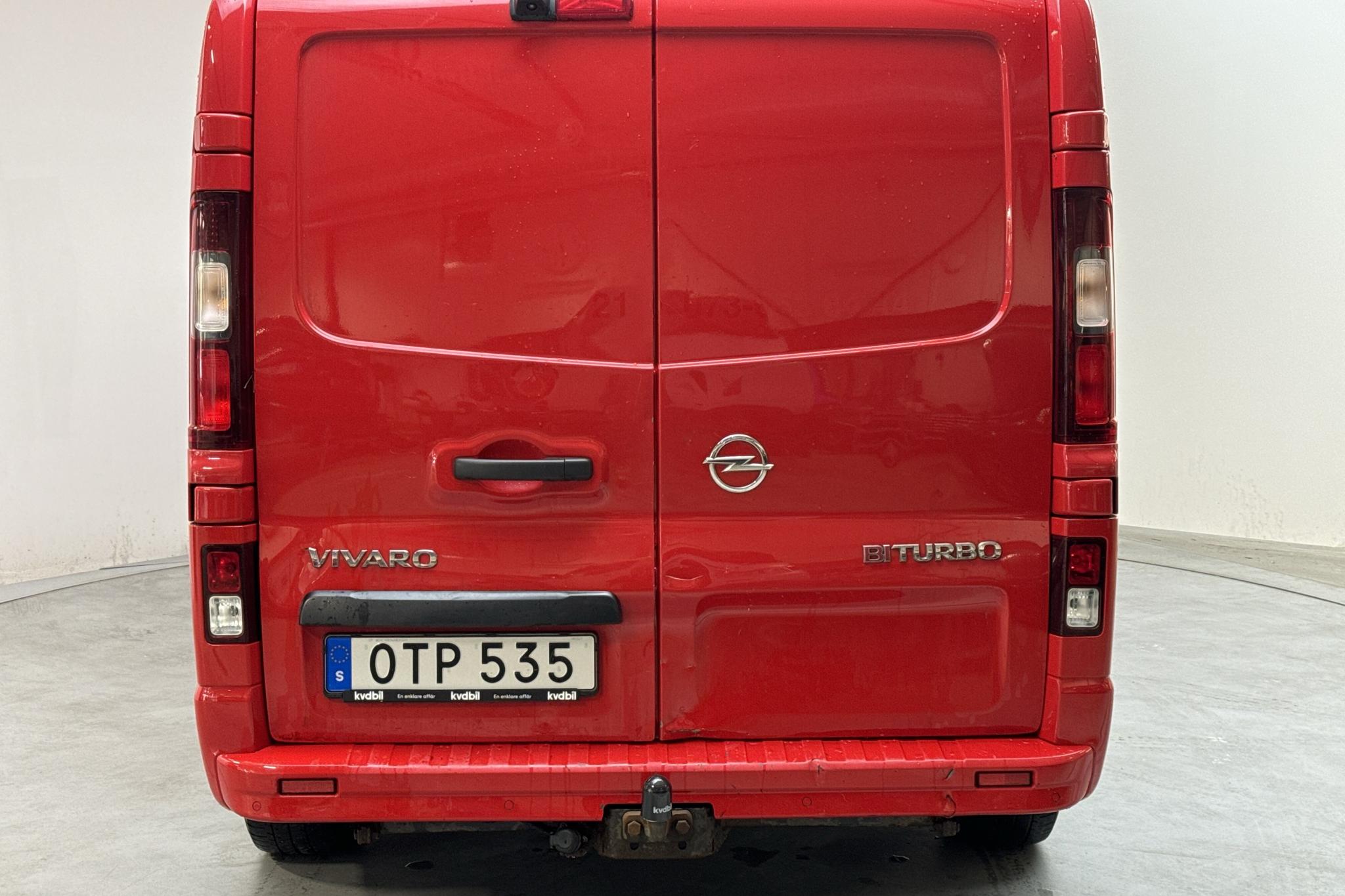 Opel Vivaro 1.6 BITURBO (145hk) - 8 685 mil - Manuell - röd - 2018