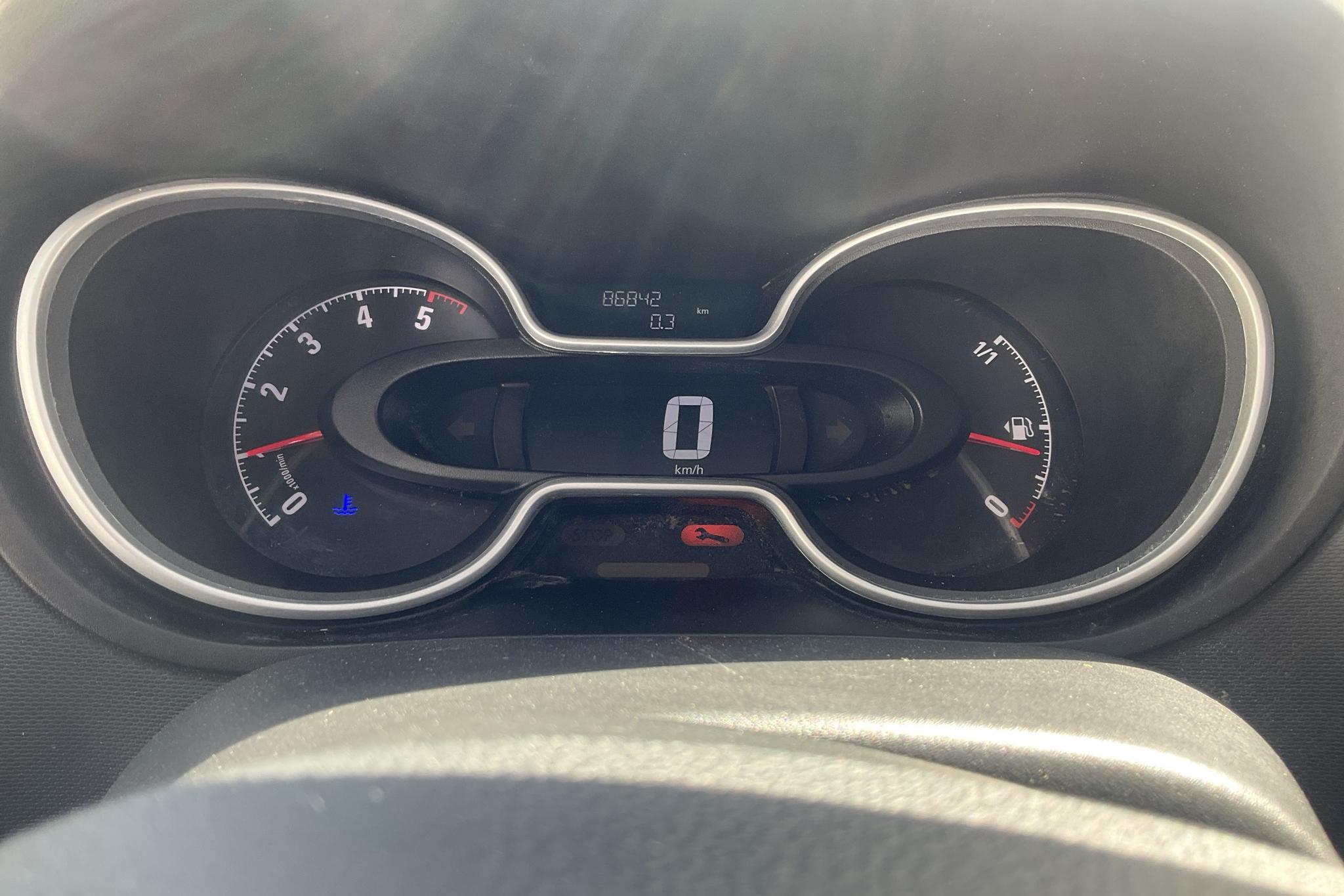Opel Vivaro 1.6 BITURBO (145hk) - 86 850 km - Manual - red - 2018