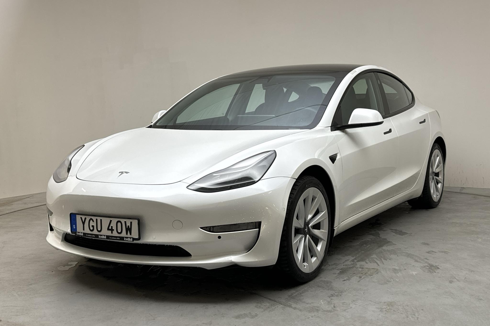 Tesla Model 3 Long Range Dual Motor AWD - 7 147 mil - Automat - vit - 2021