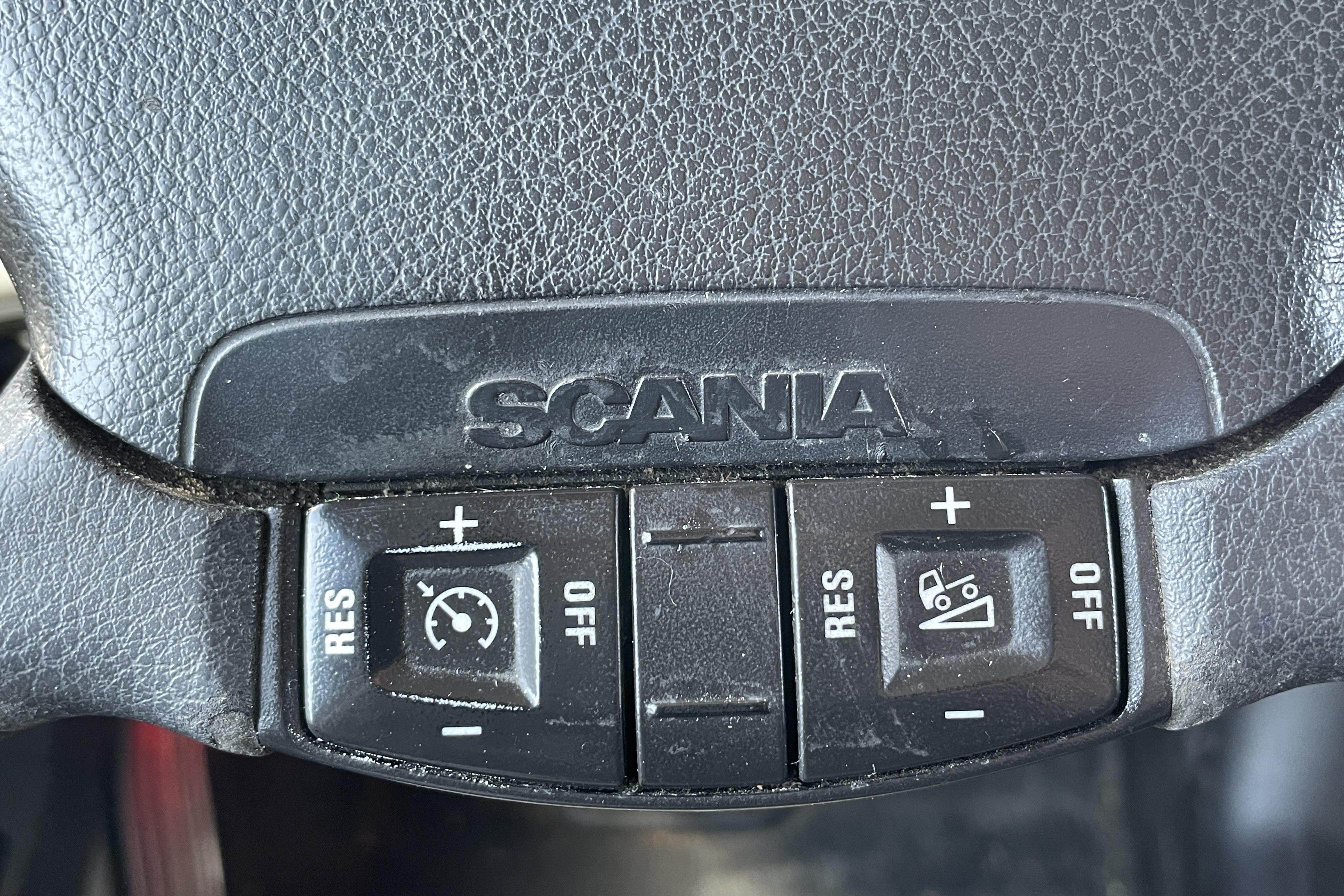 Scania R450 - 687 143 km - Automat - vit - 2016