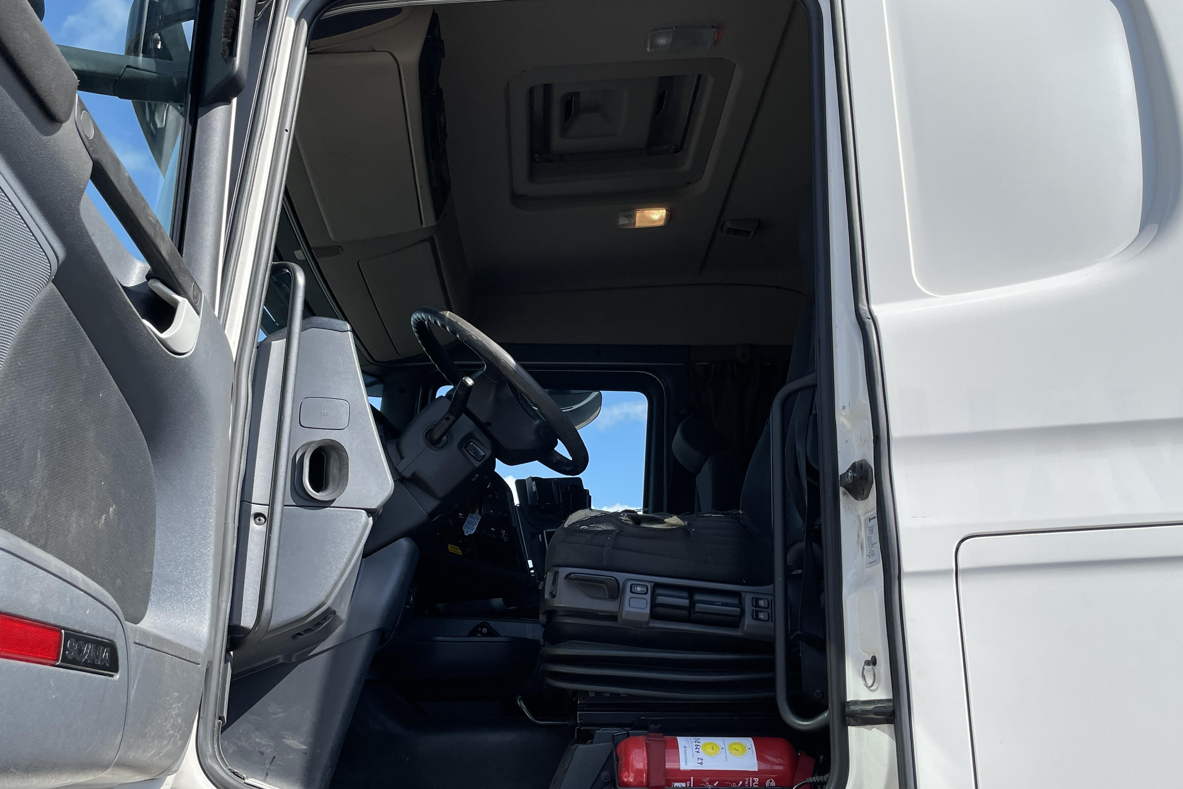 Scania R450 - 687 143 km - Automatyczna - biały - 2016