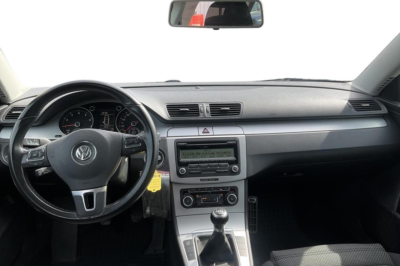 VW Passat 1.4 TSI EcoFuel Variant (150hk) - 155 100 km - Manuaalinen - musta - 2010