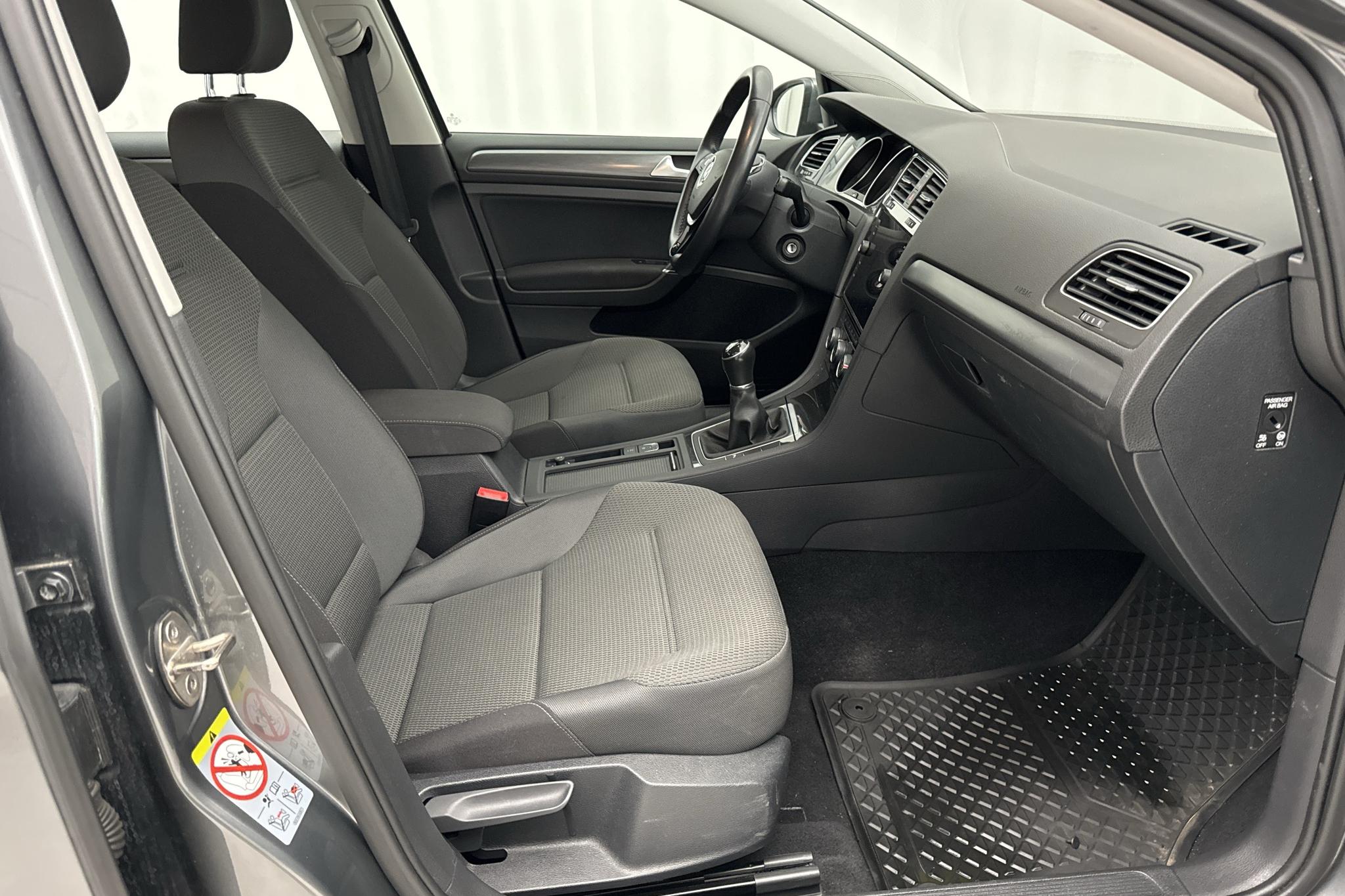 VW Golf VII 1.0 TSI 5dr (115hk) - 70 520 km - Manual - Dark Grey - 2019