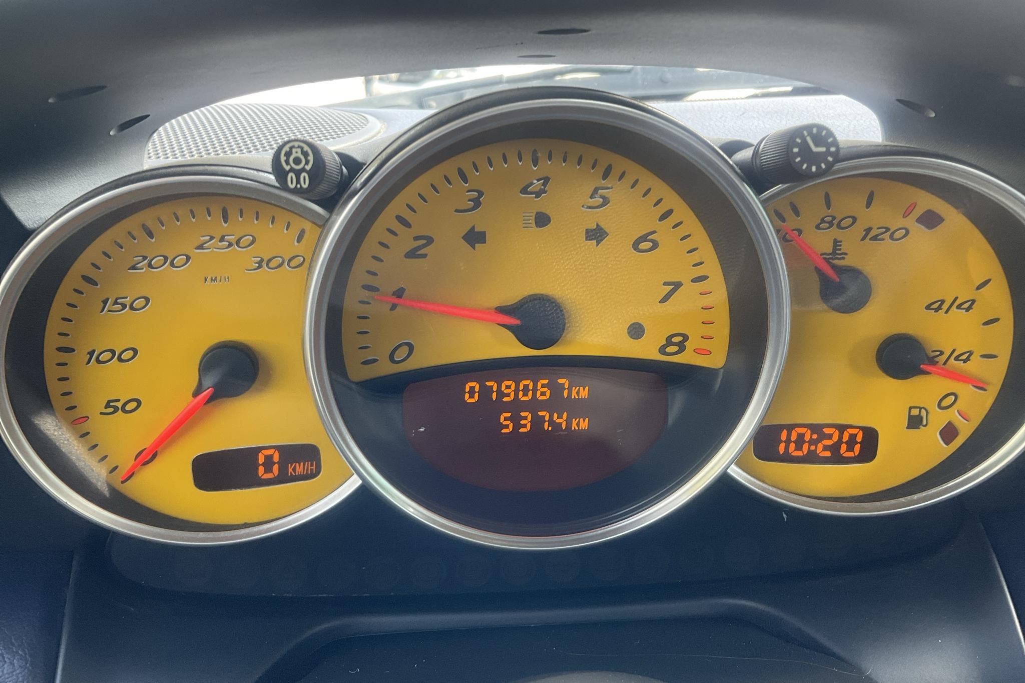 Porsche Boxster S 3.2 (252hk) - 7 907 mil - Manuell - gul - 2001