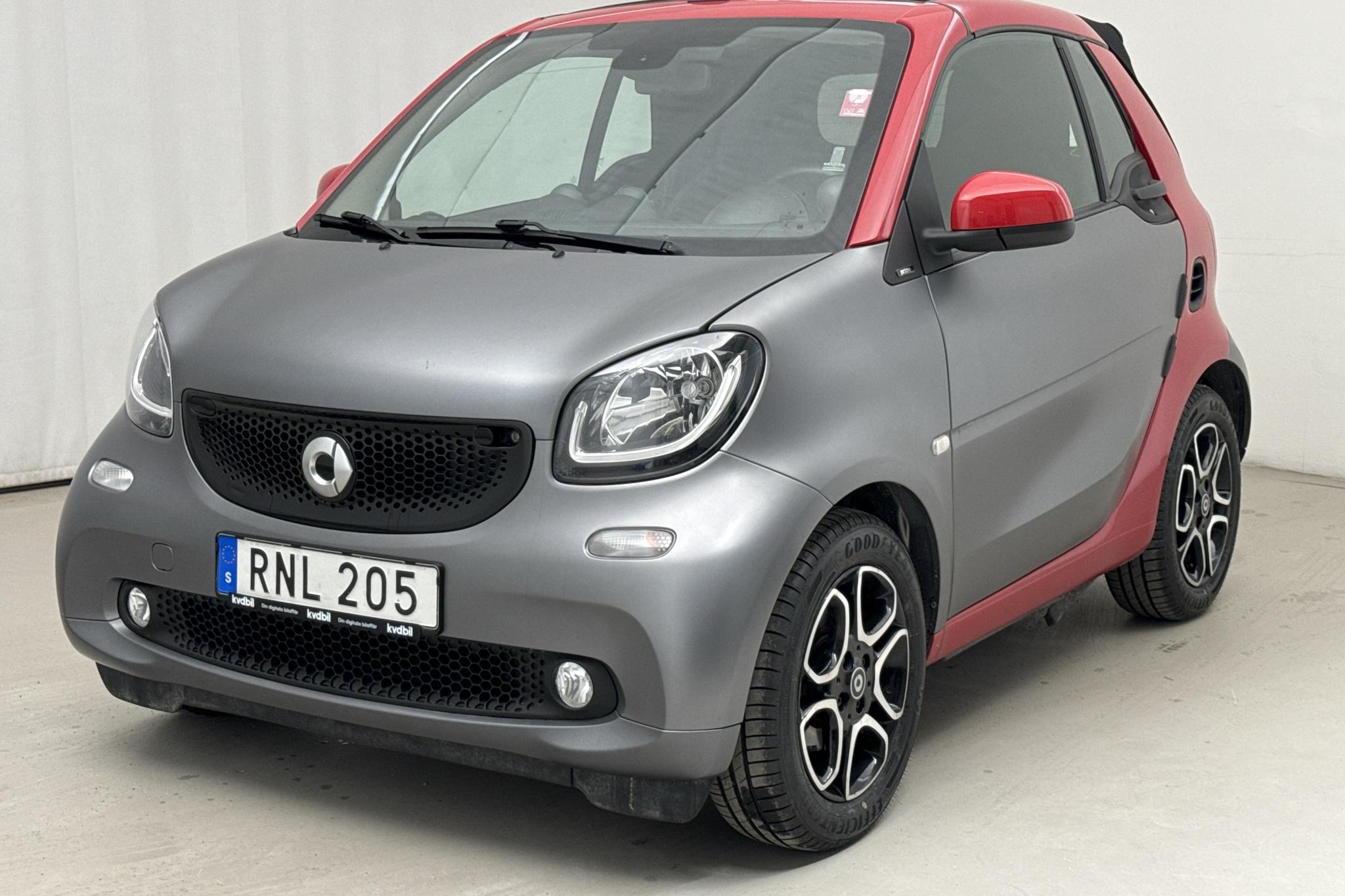 Smart Fortwo Cabrio 0.9 DCT (90hk) - 10 543 mil - Automat - 2016