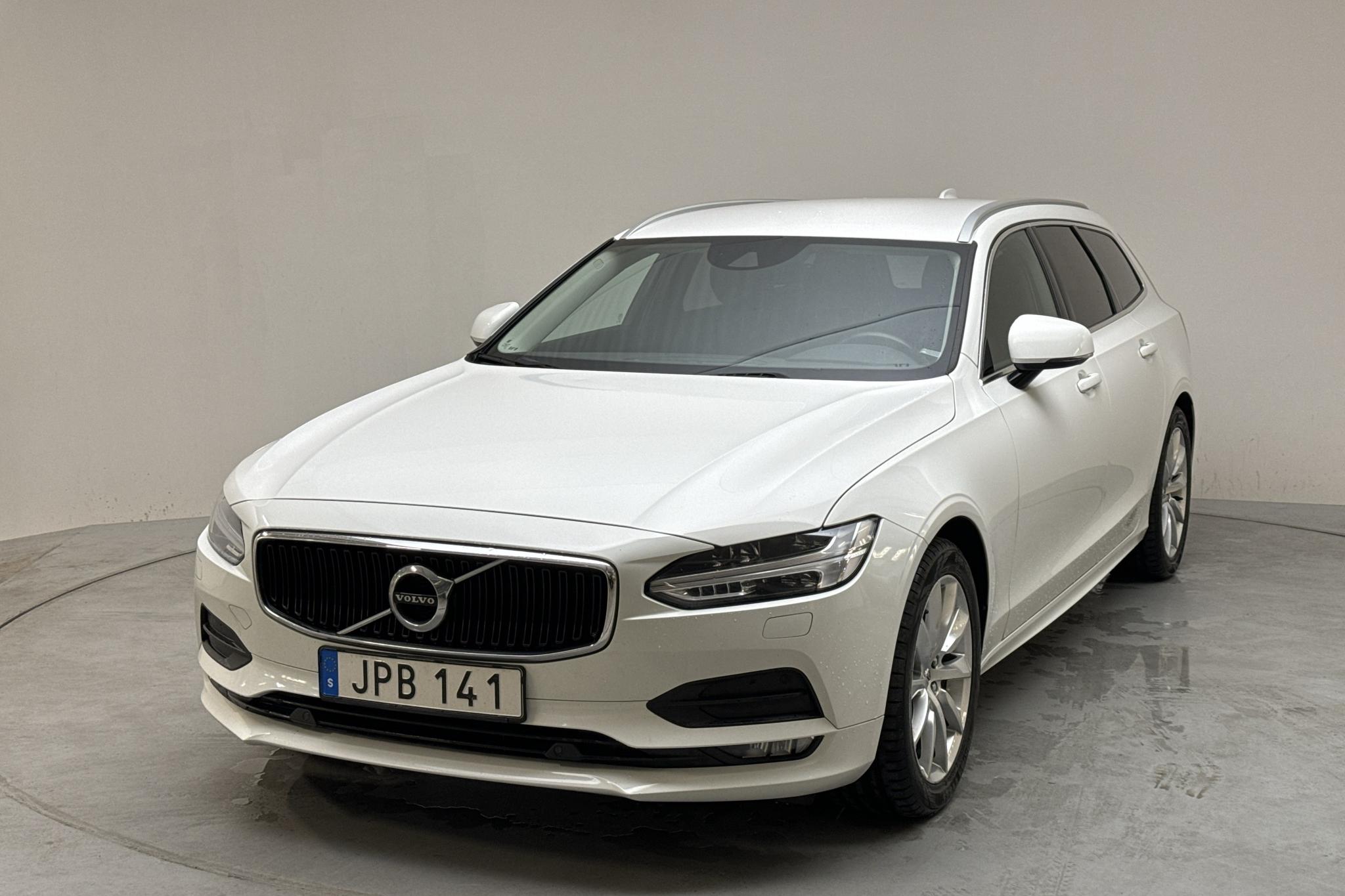 Volvo V90 D4 (190hk) - 151 900 km - Automatic - white - 2019