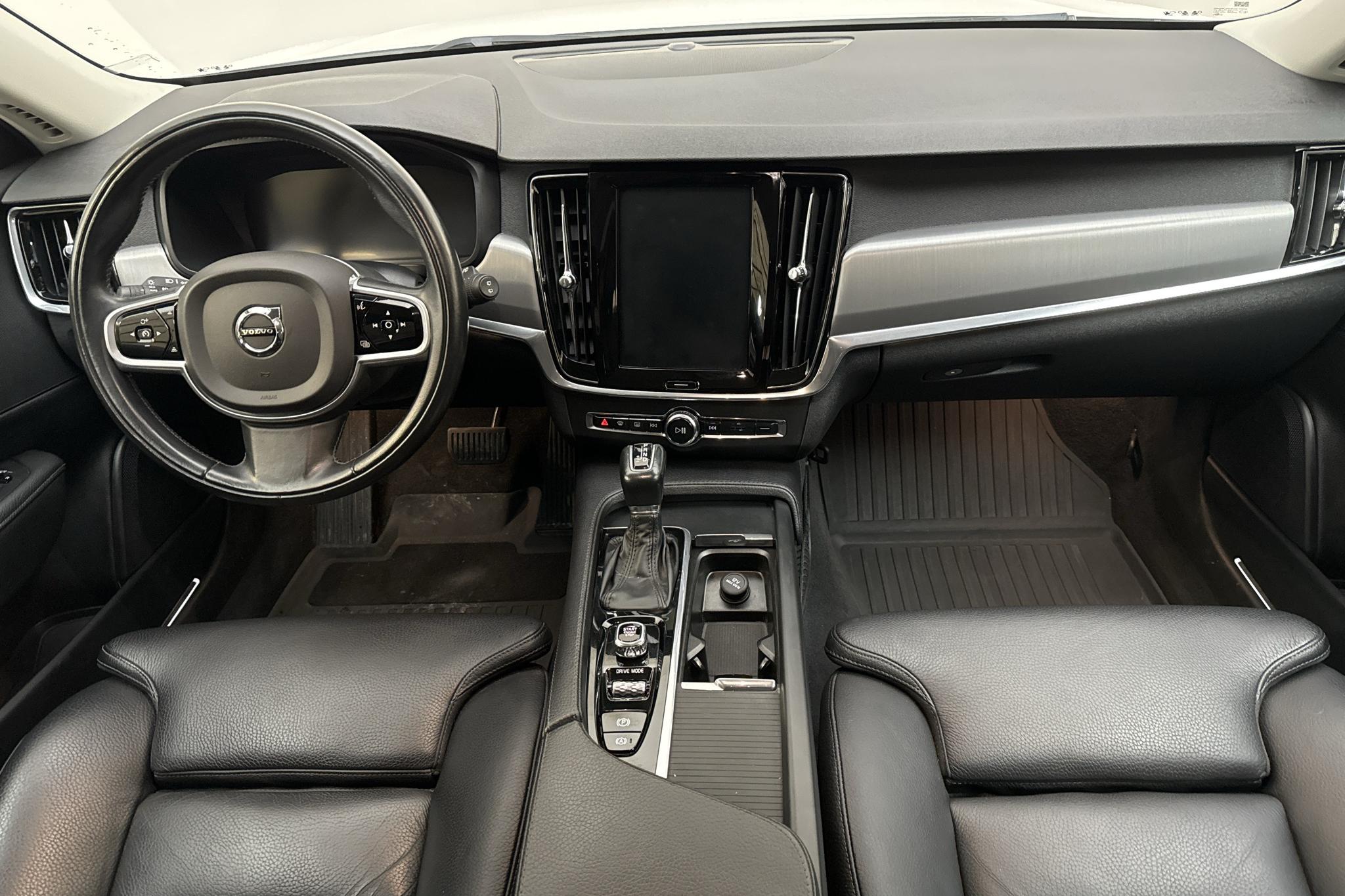 Volvo V90 D4 (190hk) - 15 190 mil - Automat - vit - 2019