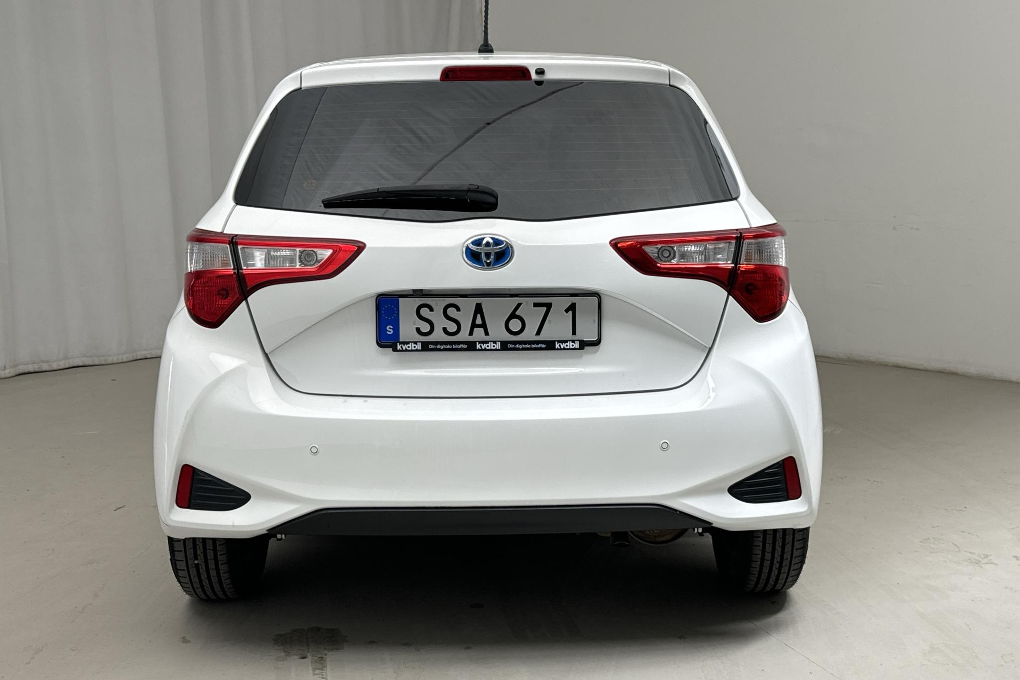 Toyota Yaris 1.5 Hybrid 5dr (101hk) - 95 610 km - Automaattinen - valkoinen - 2017