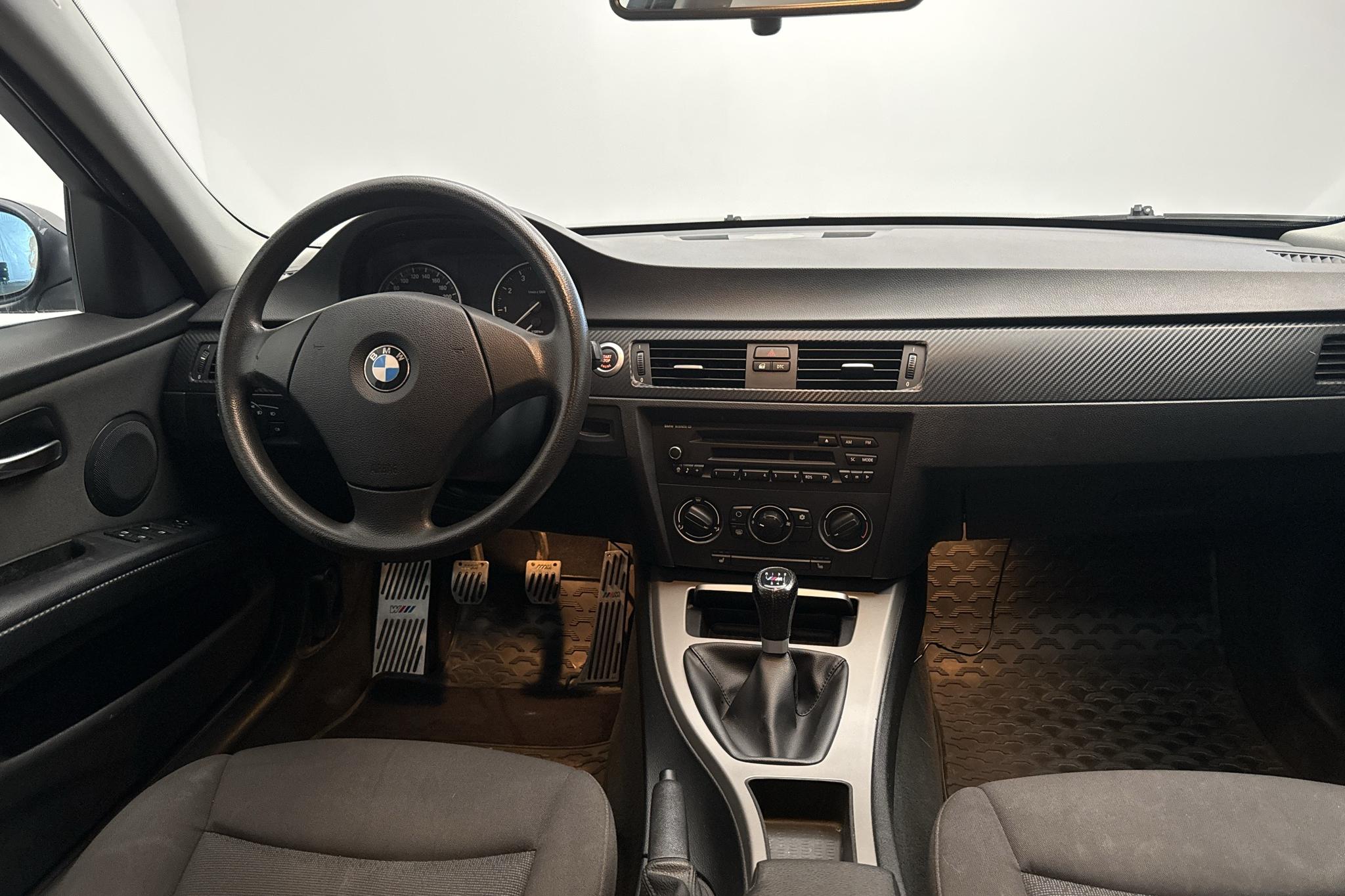 BMW 325i Sedan, E90 (218hk) - 288 040 km - Manual - black - 2008