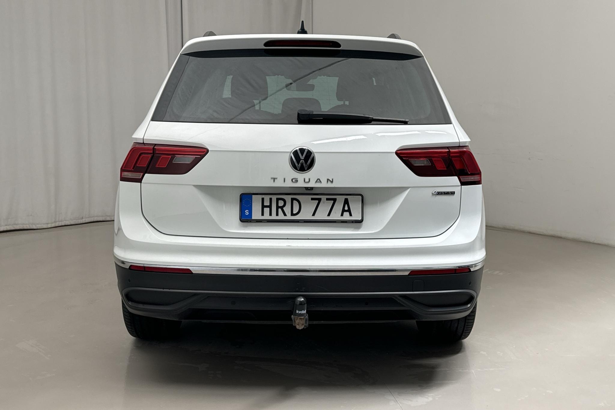 VW Tiguan 2.0 TDI 4MOTION (150hk) - 88 830 km - Automatyczna - biały - 2021