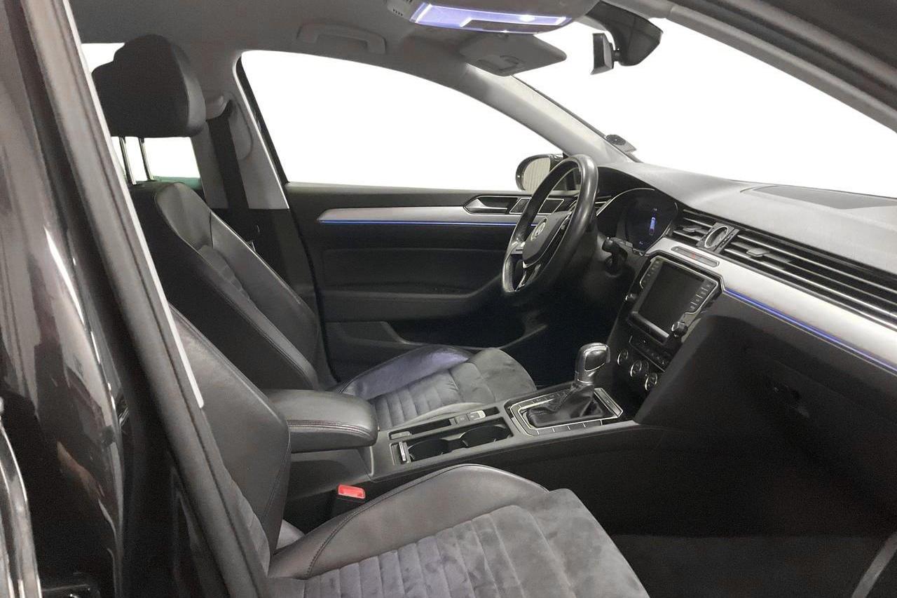 VW Passat 1.4 Plug-in-Hybrid Sportscombi (218hk) - 26 717 mil - Automat - svart - 2017