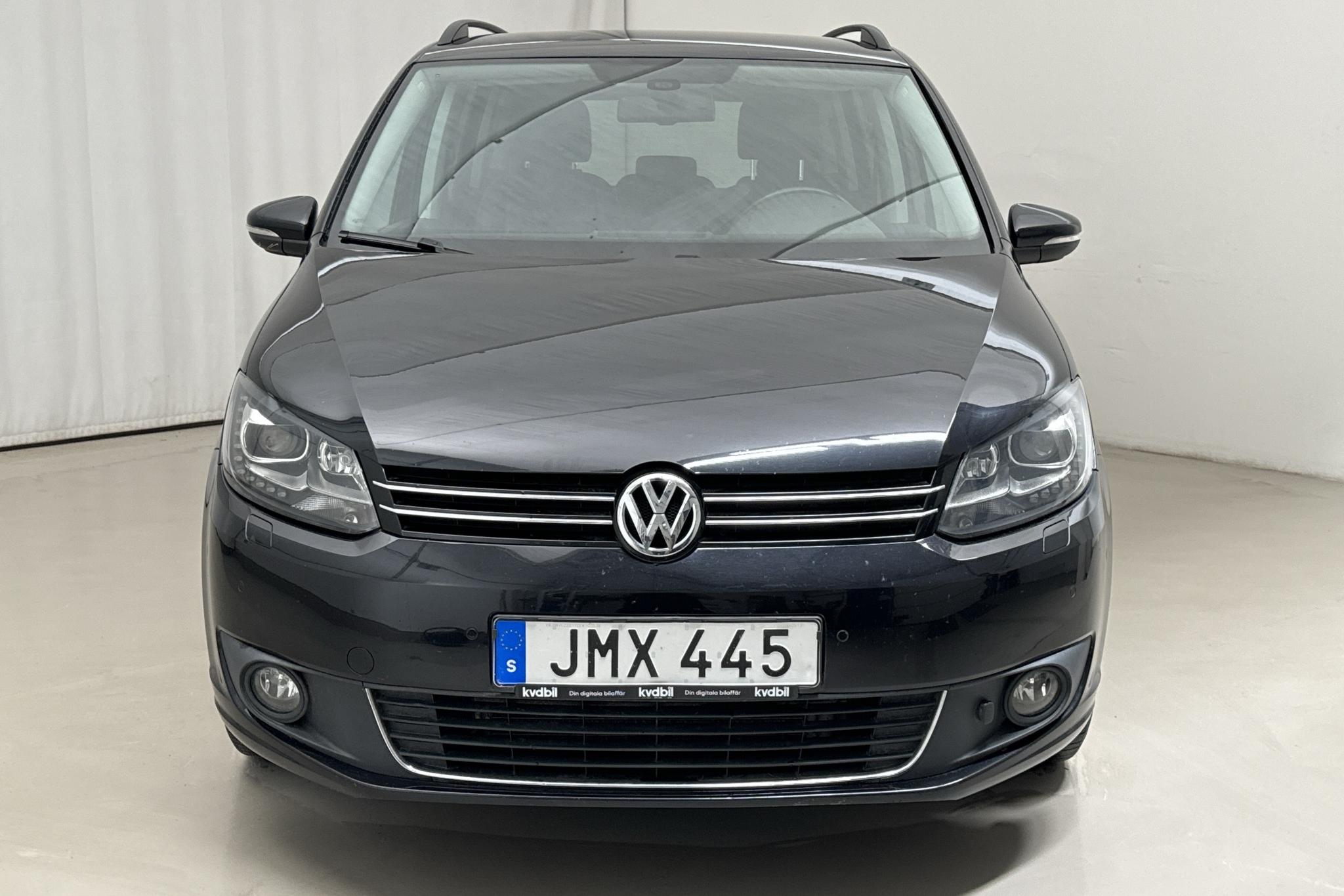 VW Touran 1.4 TGI EcoFuel (150hk) - 149 390 km - Käsitsi - must - 2014