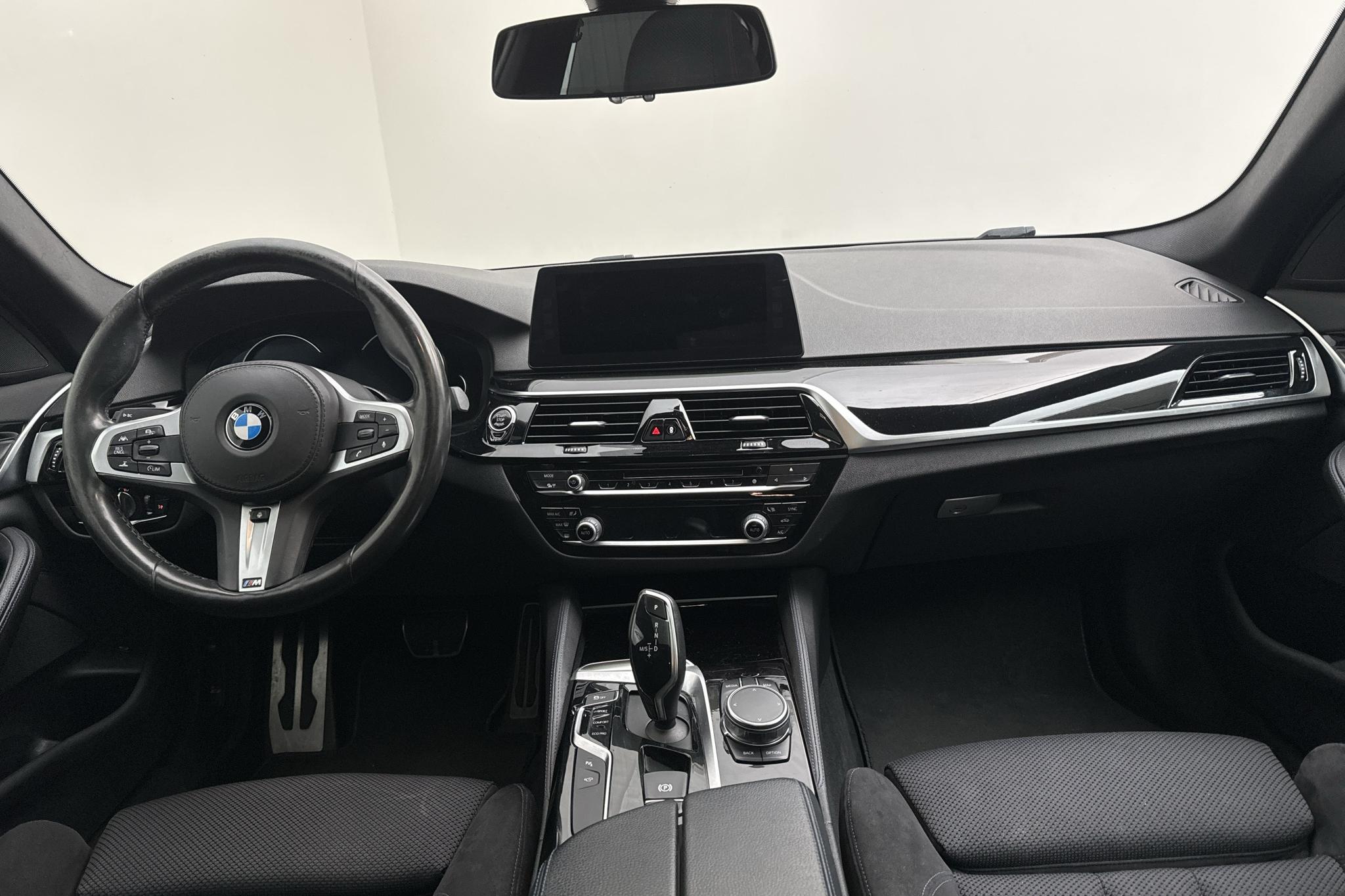 BMW 520d Sedan, G30 (190hk) - 24 273 mil - Automat - grå - 2018