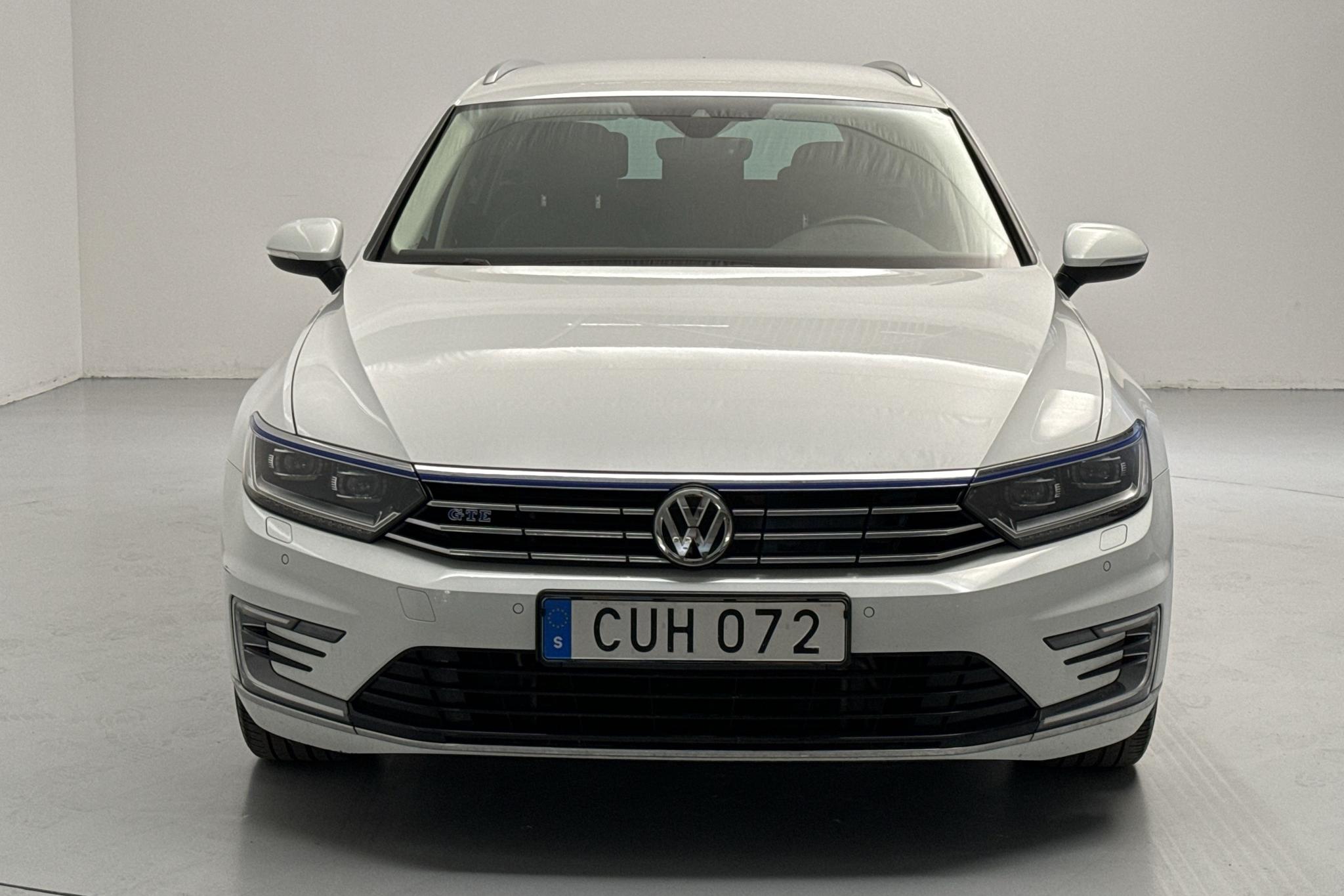 VW Passat 1.4 Plug-in-Hybrid Sportscombi (218hk) - 62 920 km - Automatic - white - 2019