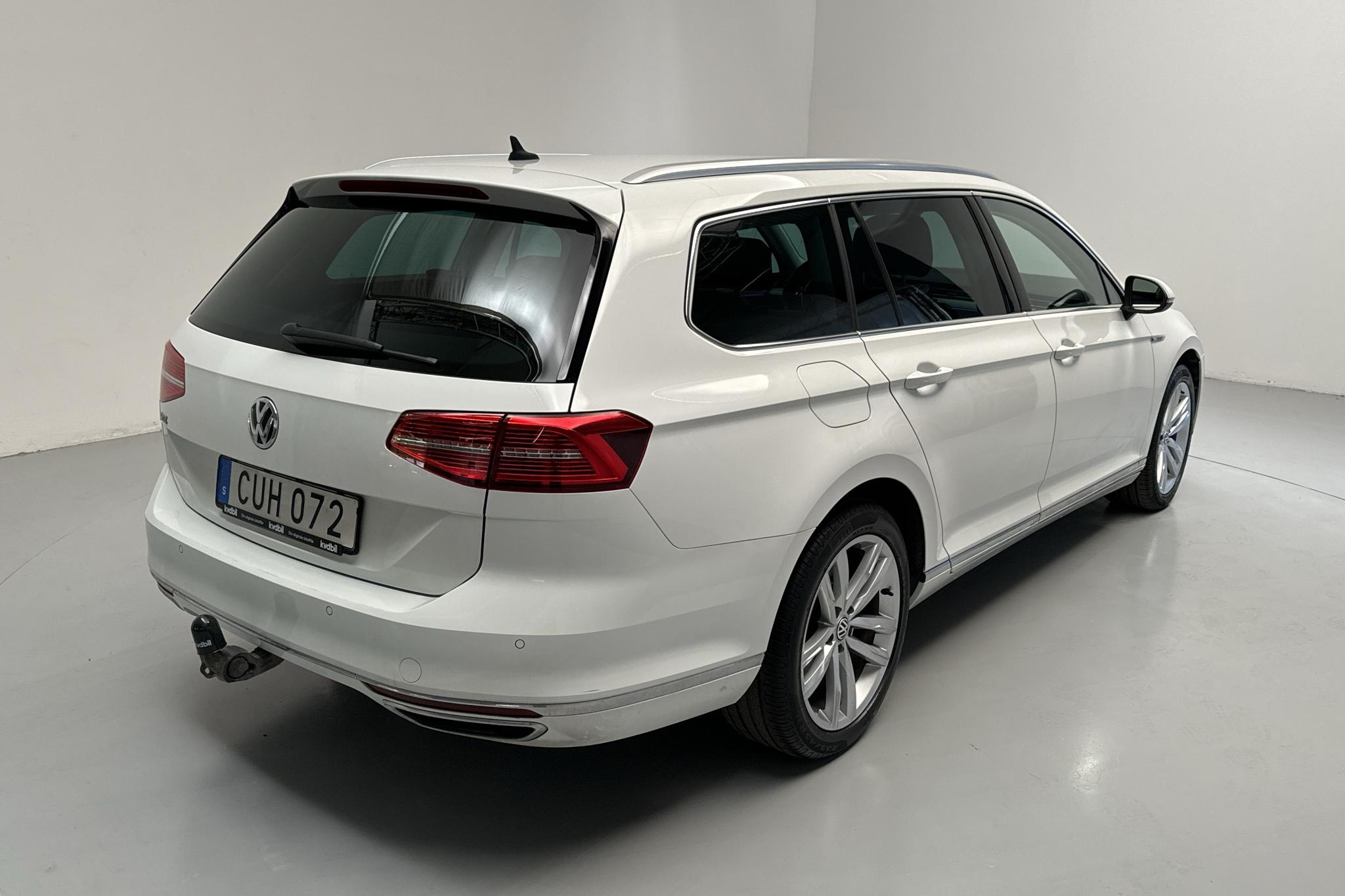 VW Passat 1.4 Plug-in-Hybrid Sportscombi (218hk) - 62 920 km - Automaattinen - valkoinen - 2019