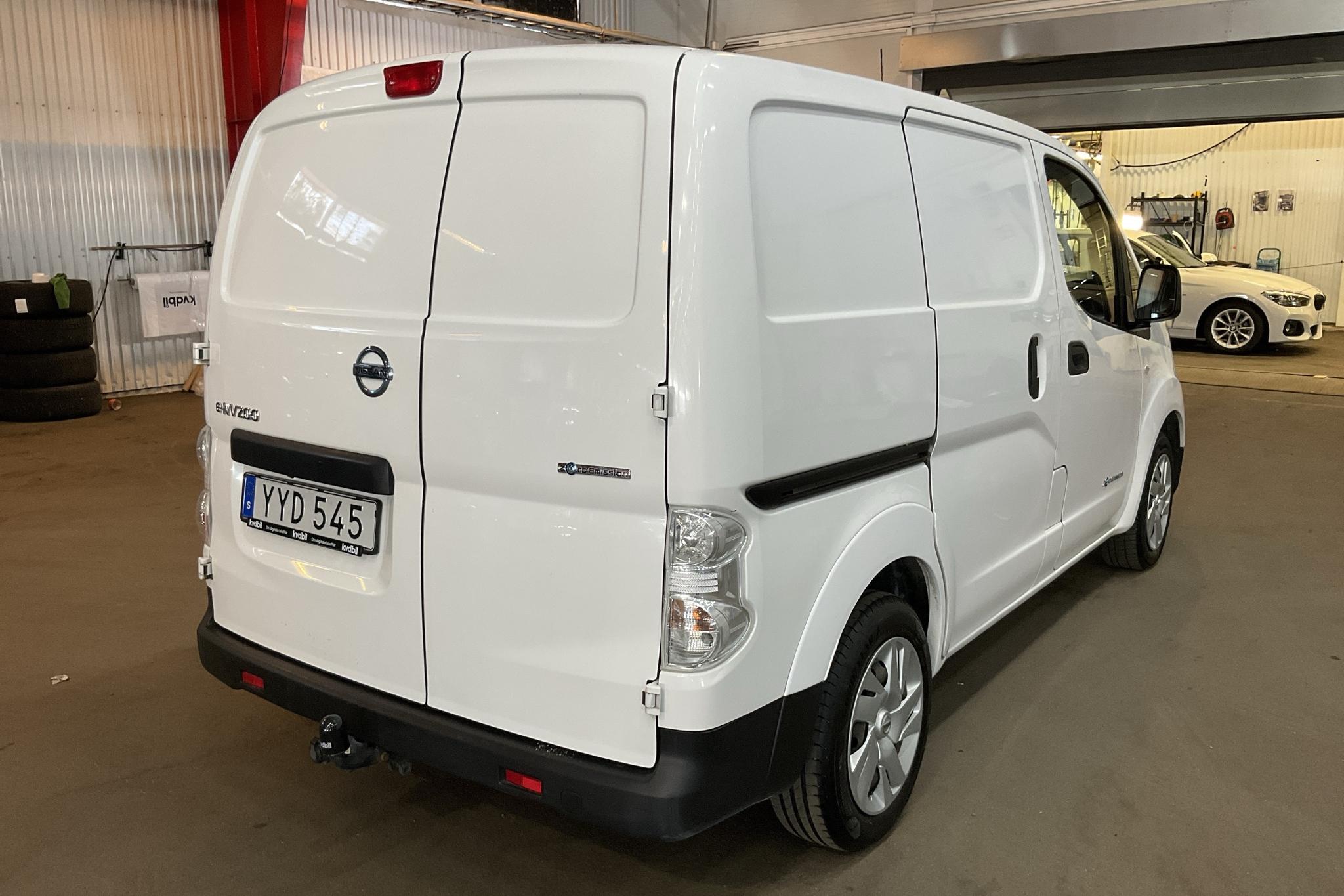 Nissan e-NV200 24,0 kWh (109hk) - 5 256 mil - Automat - vit - 2018