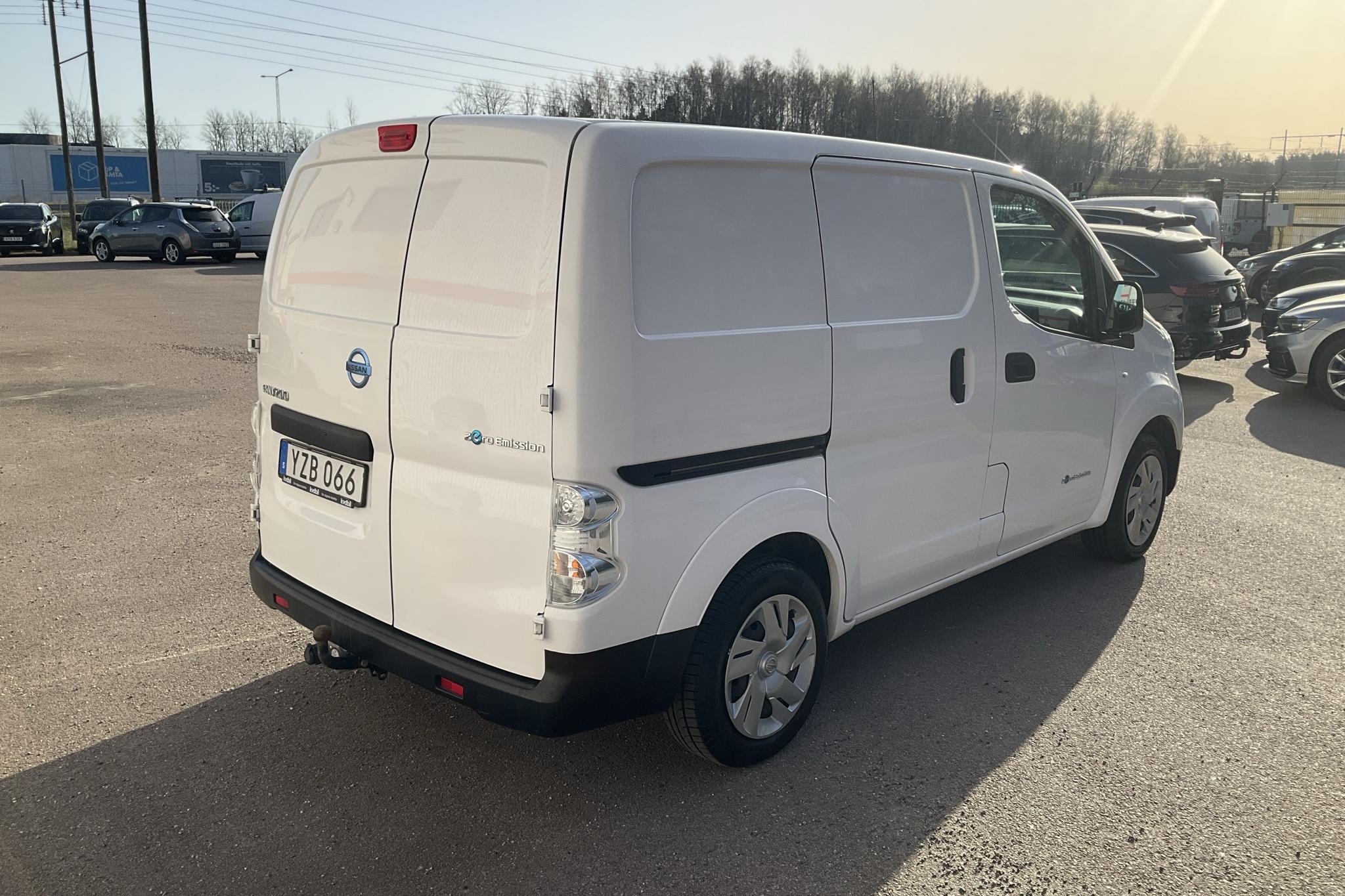 Nissan e-NV200 24,0 kWh (109hk) - 54 210 km - Automatic - white - 2018