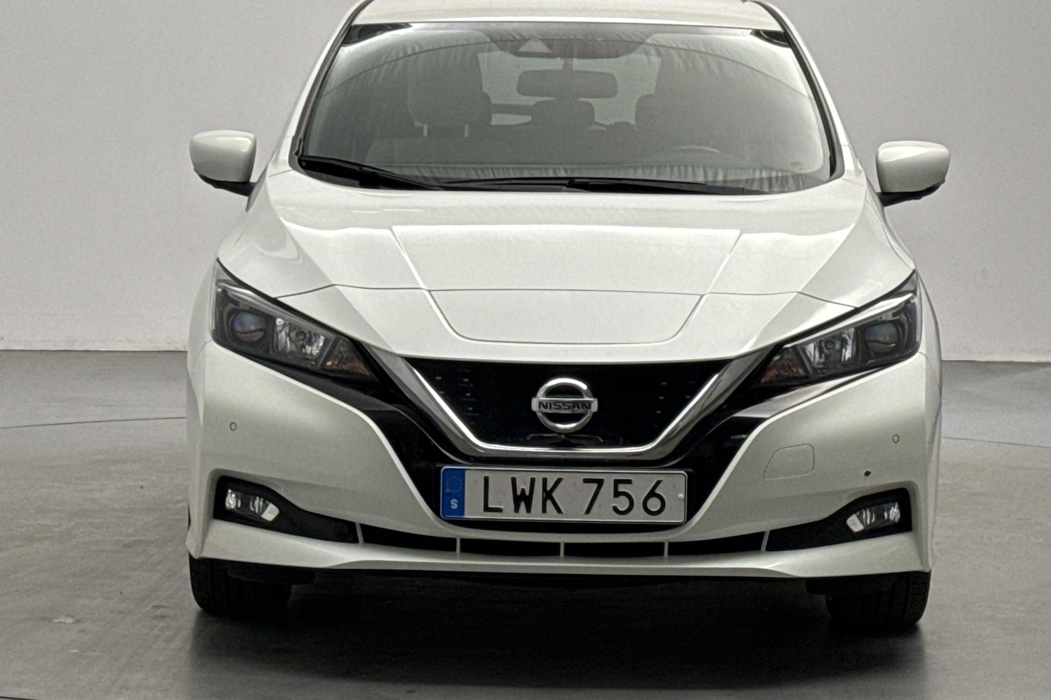 Nissan LEAF 5dr 39 kWh (150hk) - 3 182 mil - Automat - vit - 2019