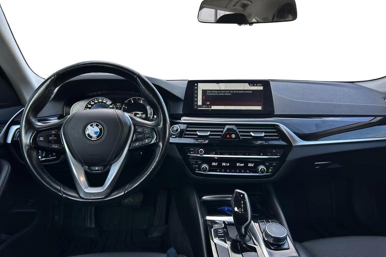 BMW 520d Touring, G31 (190hk) - 124 090 km - Automaatne - must - 2018
