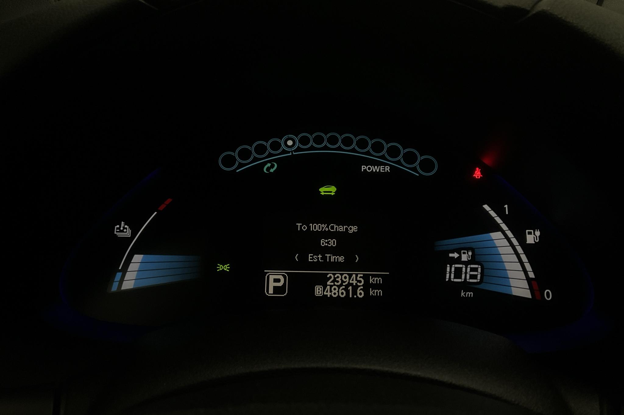 Nissan LEAF 5dr (109hk) - 4 860 mil - Automat - vit - 2017