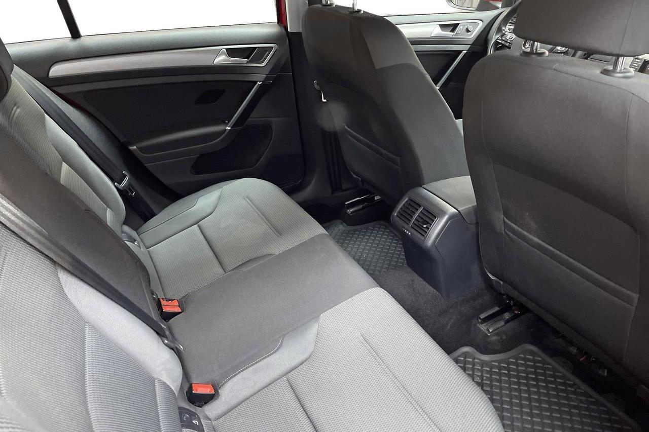 VW Golf VII 1.6 TDI BlueMotion Technology 5dr 4Motion (105hk) - 182 500 km - Manuaalinen - punainen - 2015