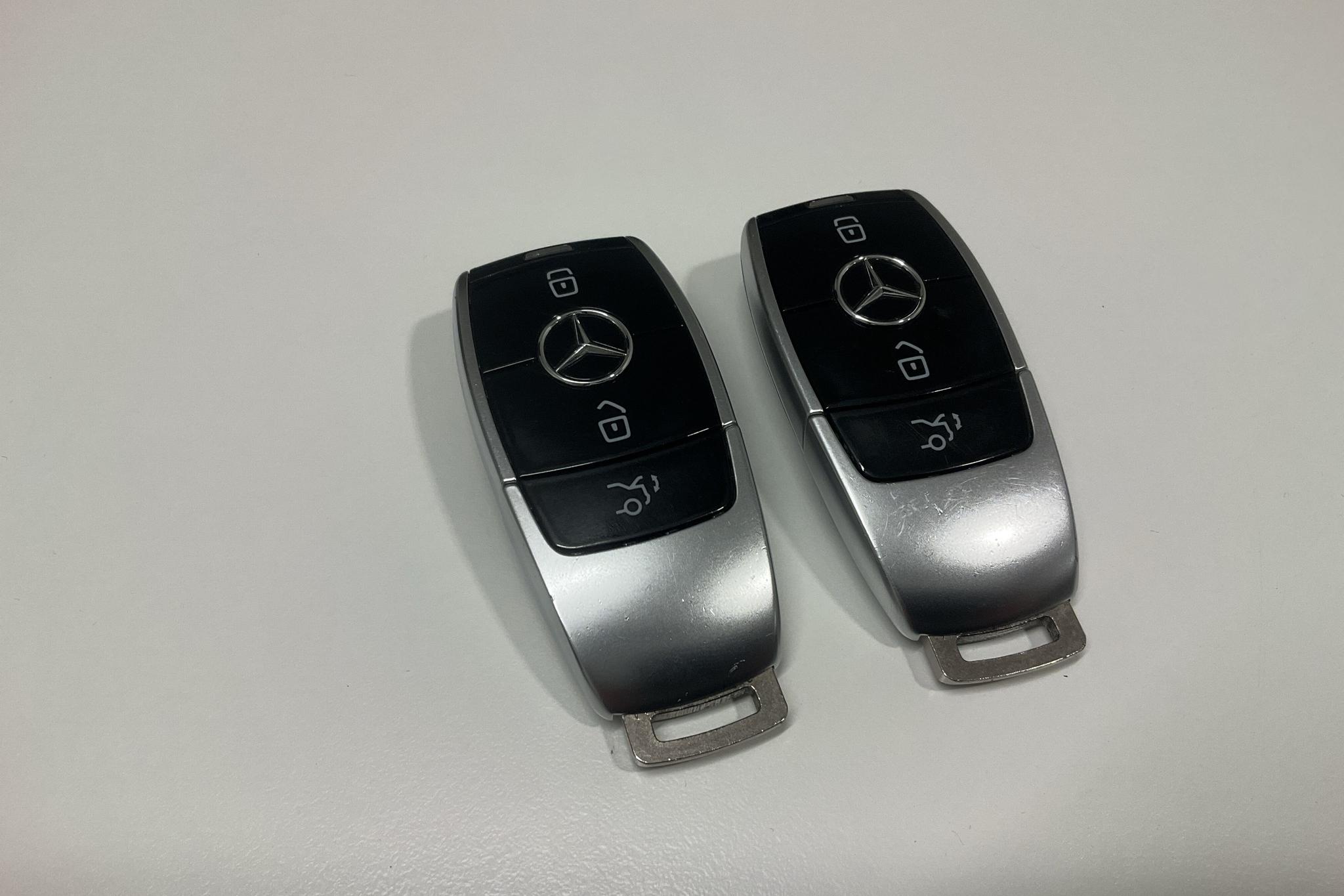Mercedes E 220 d 4MATIC Kombi All-Terrain S213 (194hk) - 11 762 mil - Automat - silver - 2018
