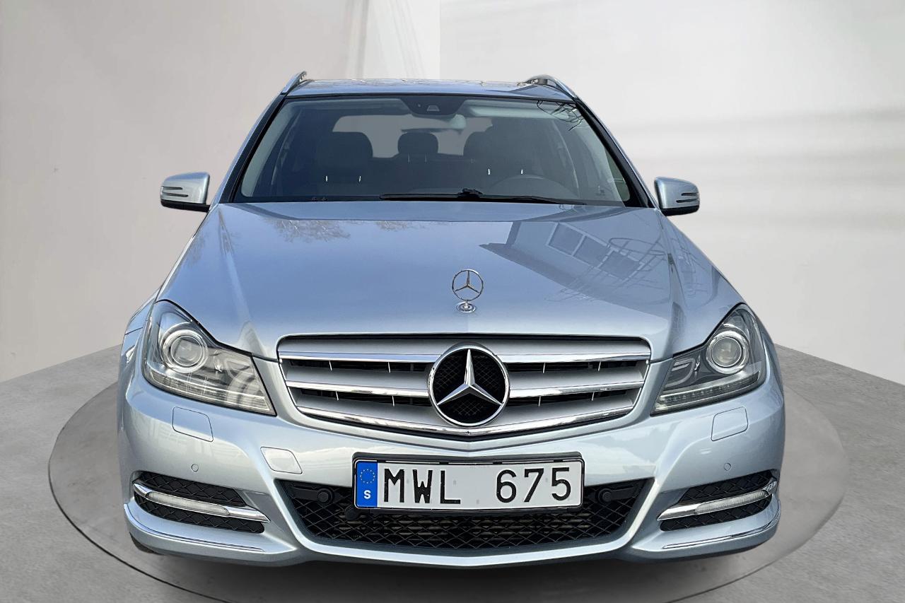 Mercedes C 220 CDI Kombi BlueEfficiency S204 (170hk) - 163 490 km - Automaatne - hõbe - 2012