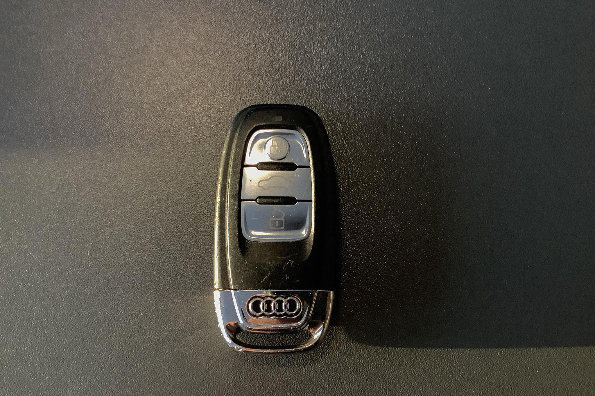 Audi A6 3.0 TDI quattro (204hk) - 21 913 mil - Automat - grå - 2014