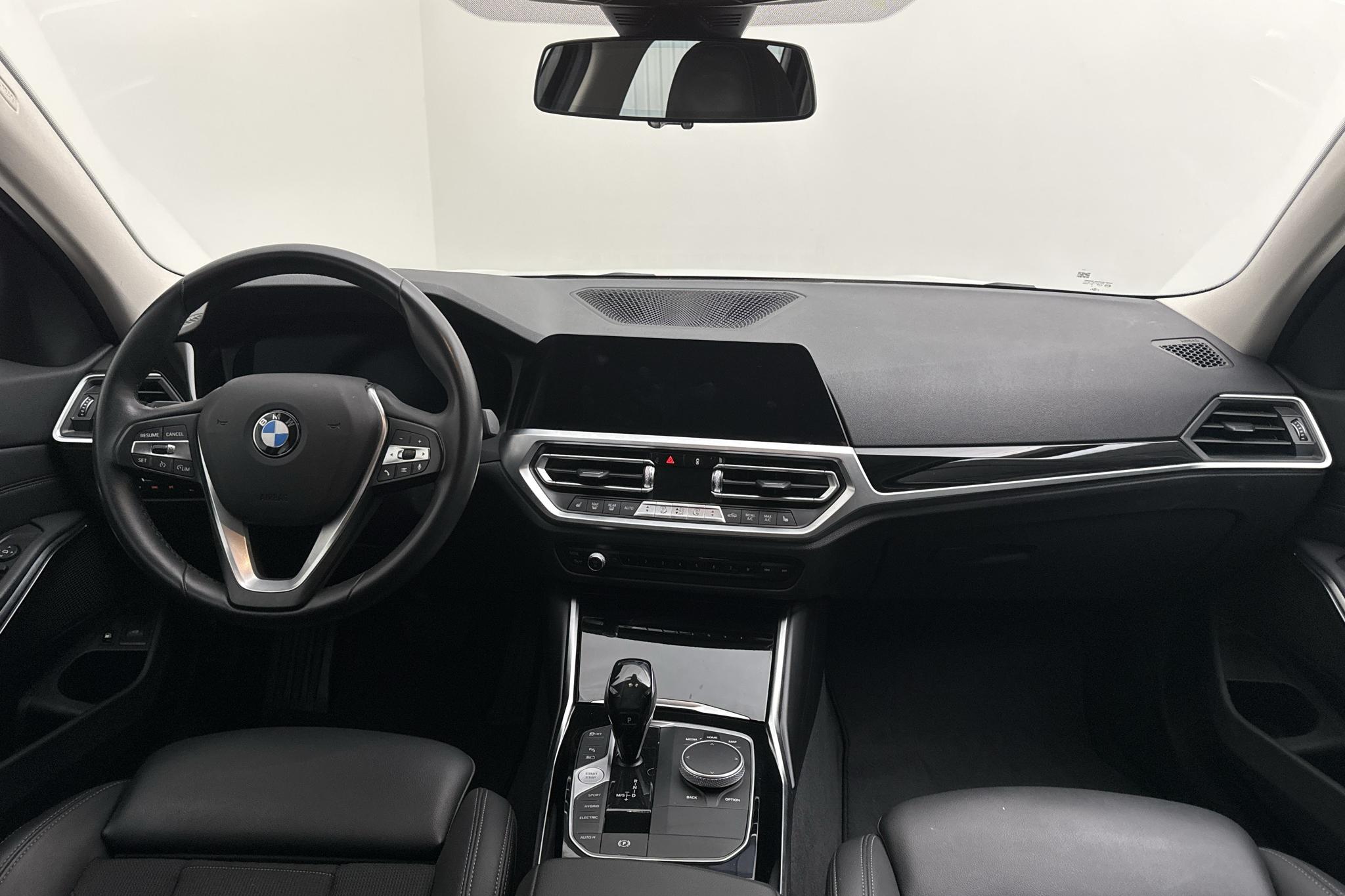BMW 330e Touring, G21 (292hk) - 5 699 mil - Automat - vit - 2021