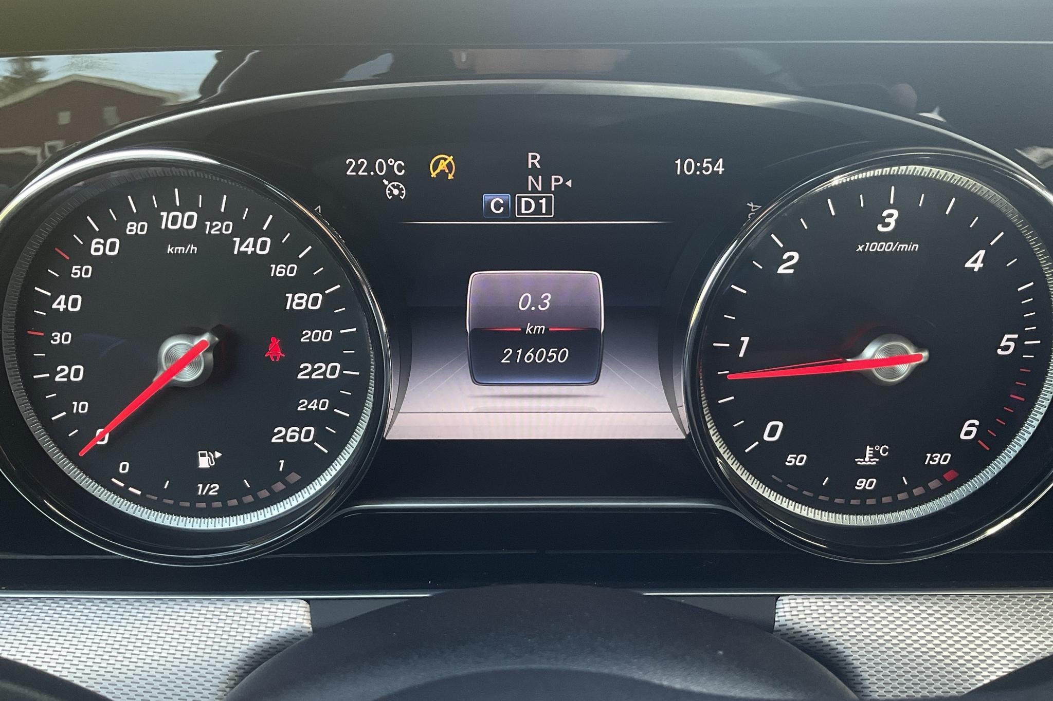 Mercedes E 220 d 4MATIC Kombi S213 (194hk) - 21 605 mil - Automat - vit - 2019