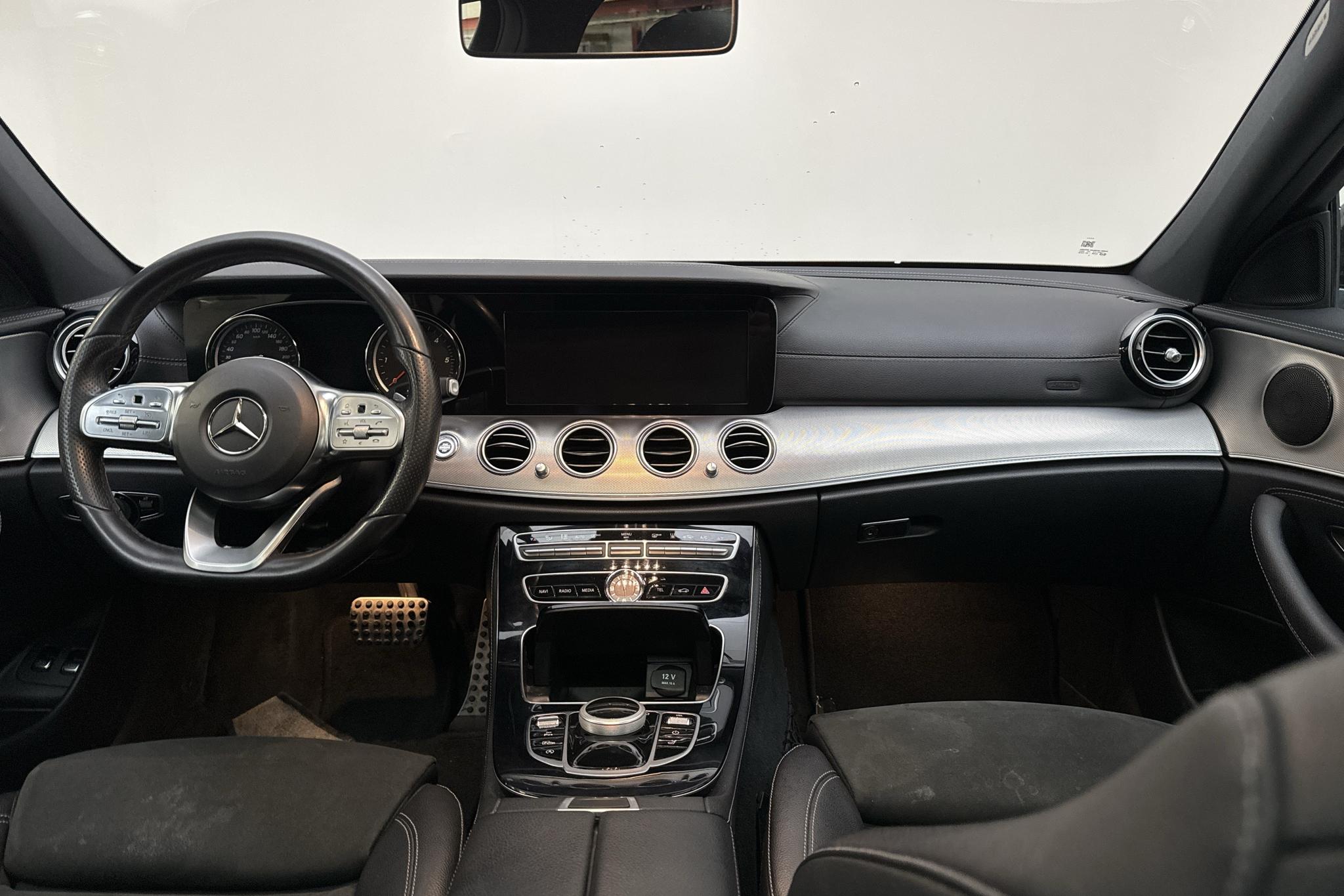 Mercedes E 220 d 4MATIC Kombi S213 (194hk) - 216 050 km - Automatyczna - biały - 2019