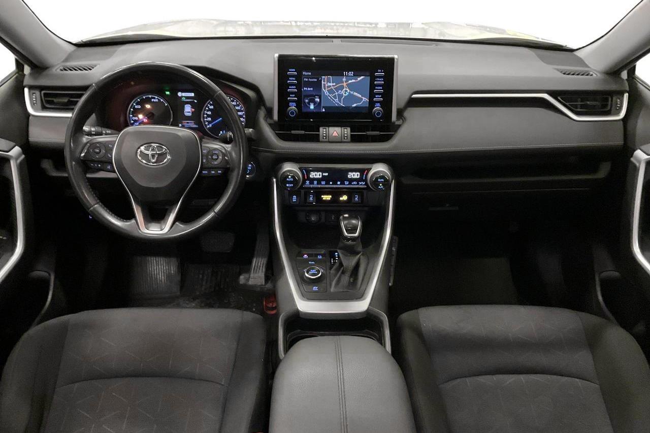 Toyota RAV4 2.5 HSD AWD (222hk) - 17 409 mil - Automat - vit - 2020