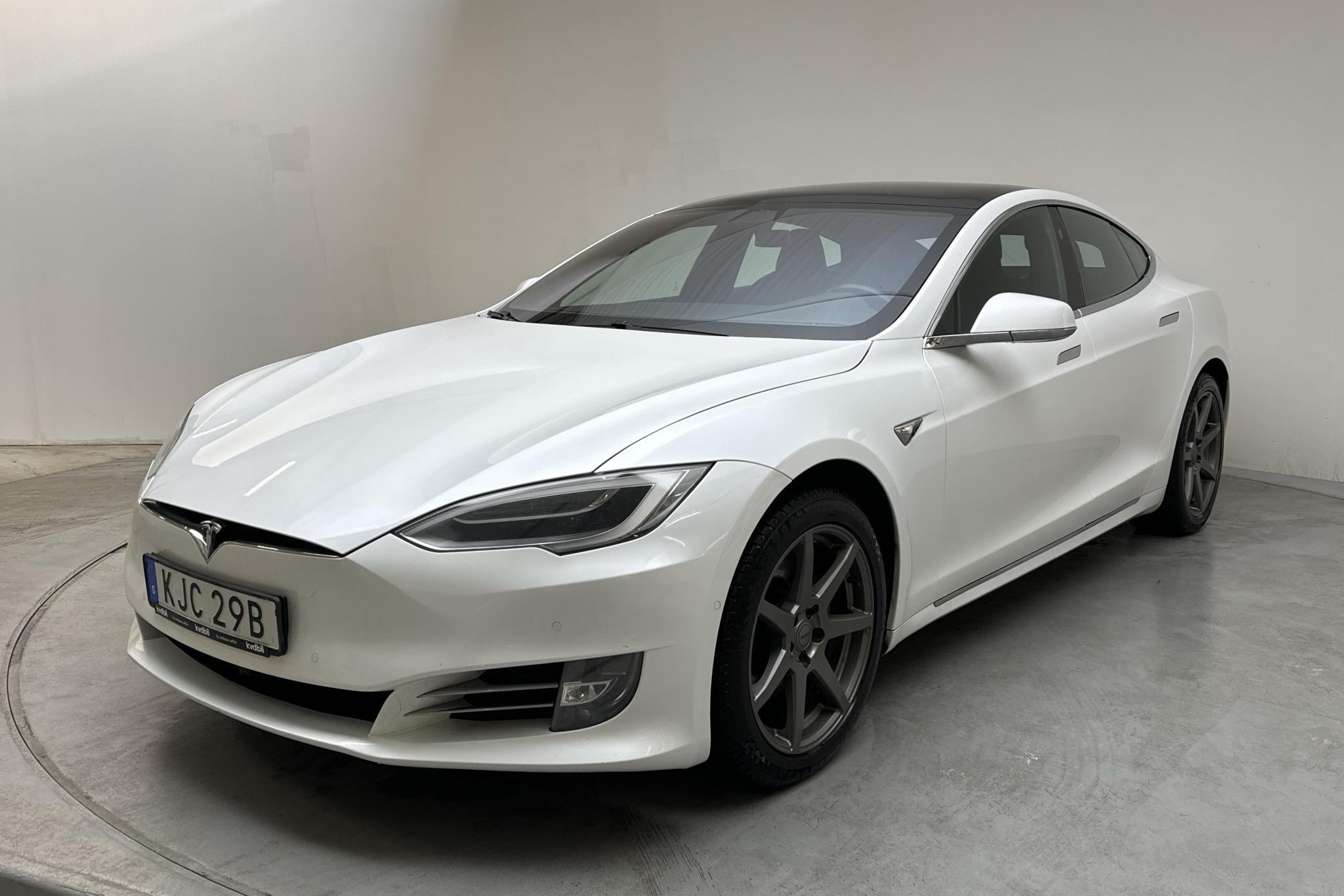 Tesla Model S 75D - 18 502 mil - Automat - vit - 2019