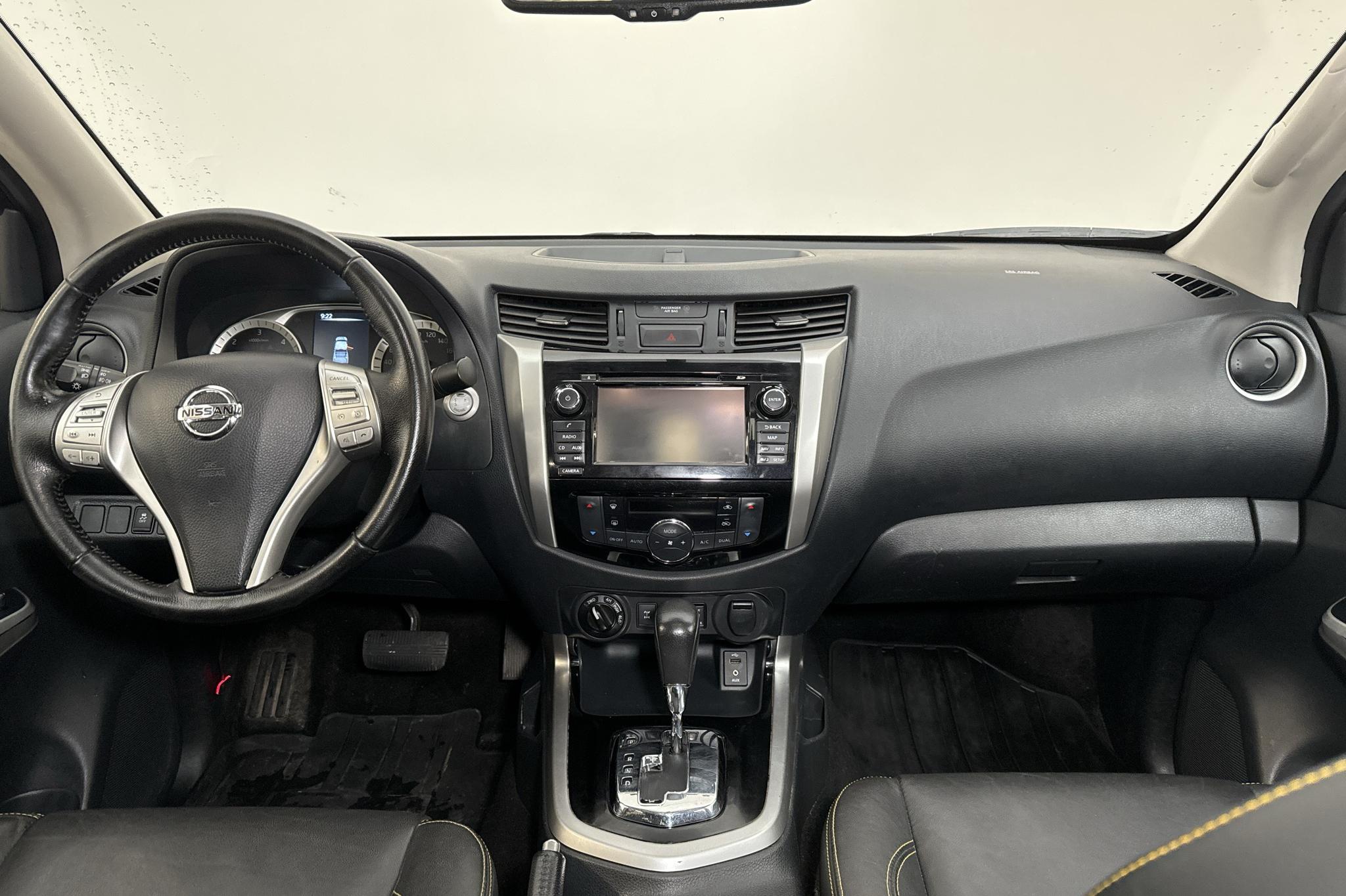 Nissan Navara 2.3 dCi 4x4 (190hk) - 14 923 mil - Automat - vit - 2019