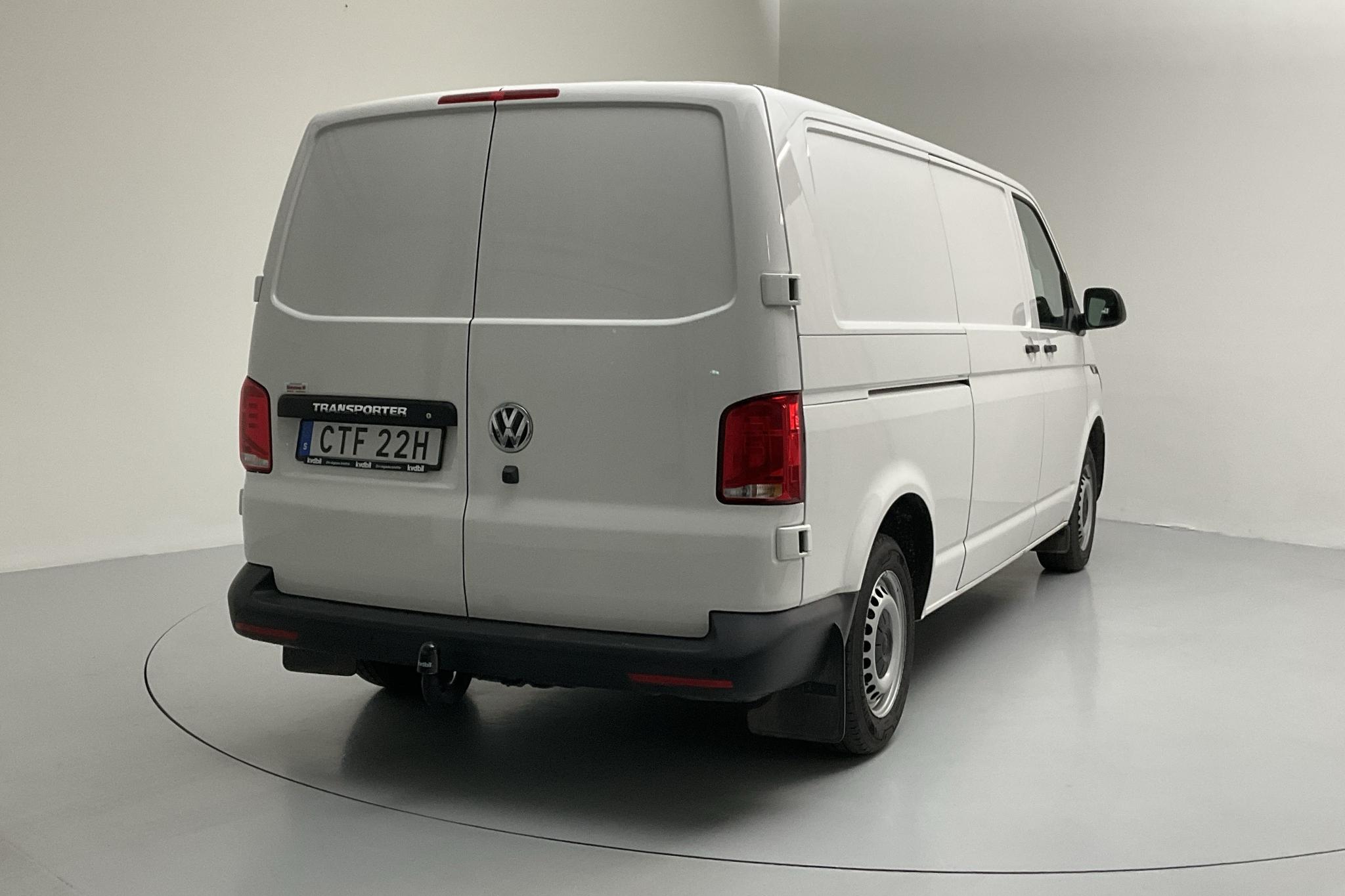 VW Transporter T6.1 Skåp TDI (110hk) - 6 682 mil - Manuell - vit - 2021
