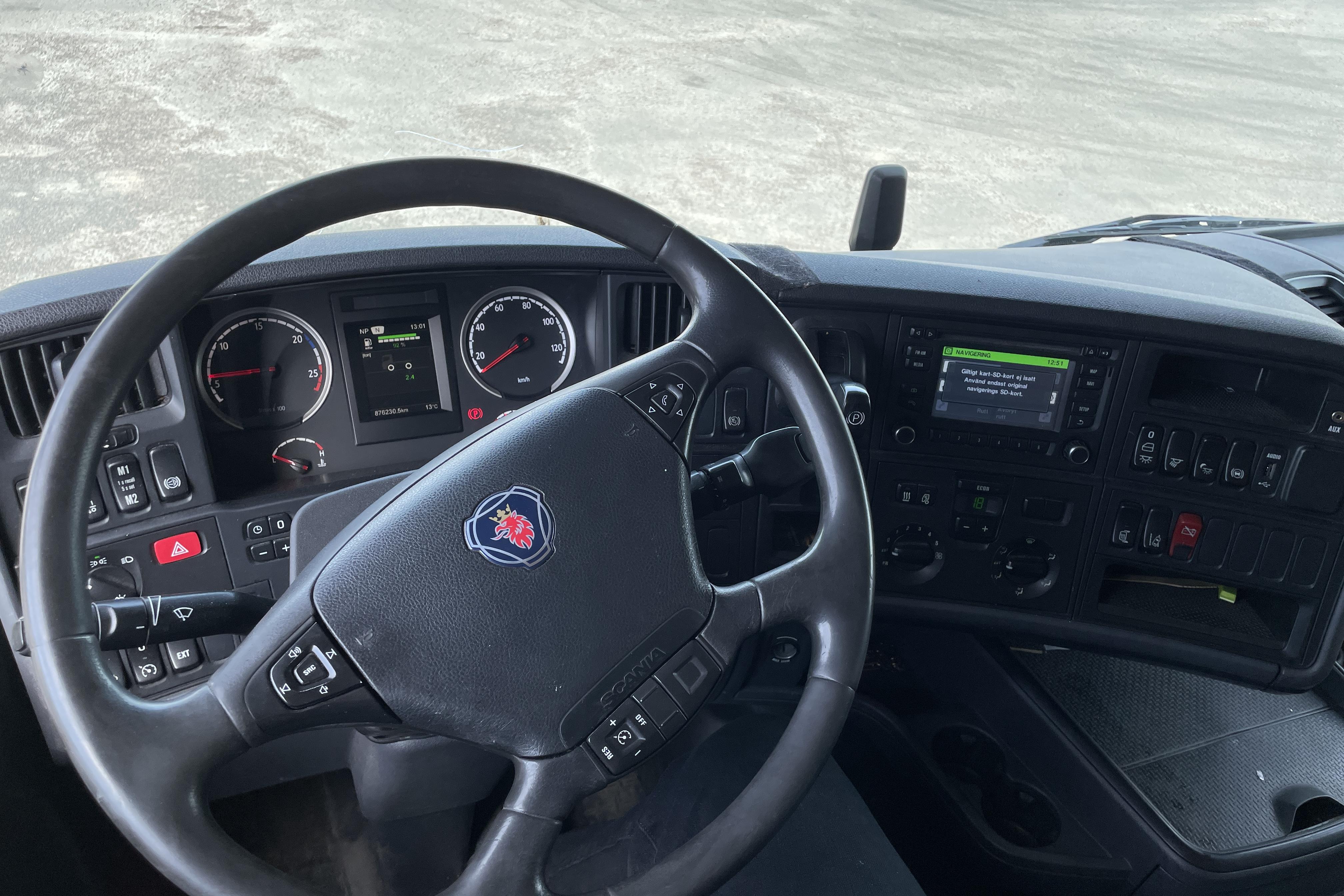 Scania R410 - 876 230 km - Automat - vit - 2015