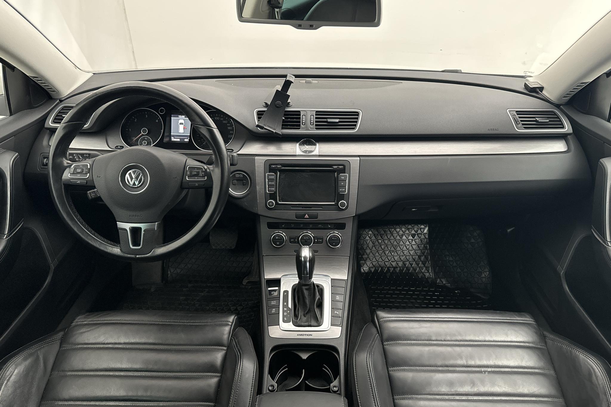 VW Passat 2.0 TDI BlueMotion Technology Variant 4Motion (170hk) - 19 868 mil - Automat - vit - 2012