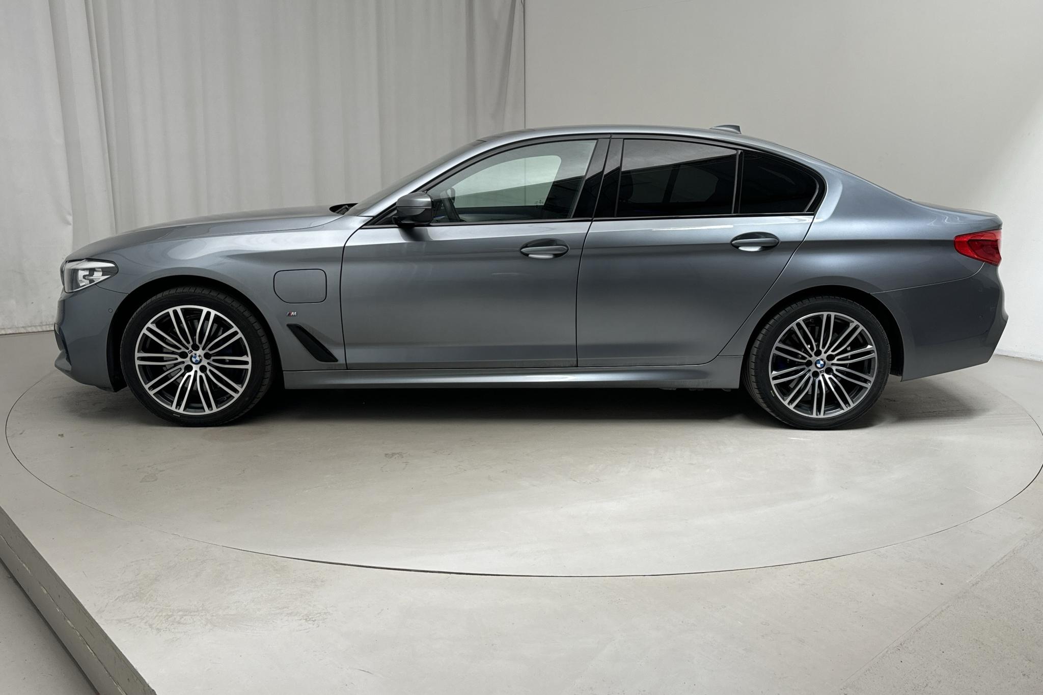 BMW 530e xDrive iPerformance Sedan, G30 12kWh (252hk) - 197 000 km - Automatic - blue - 2020