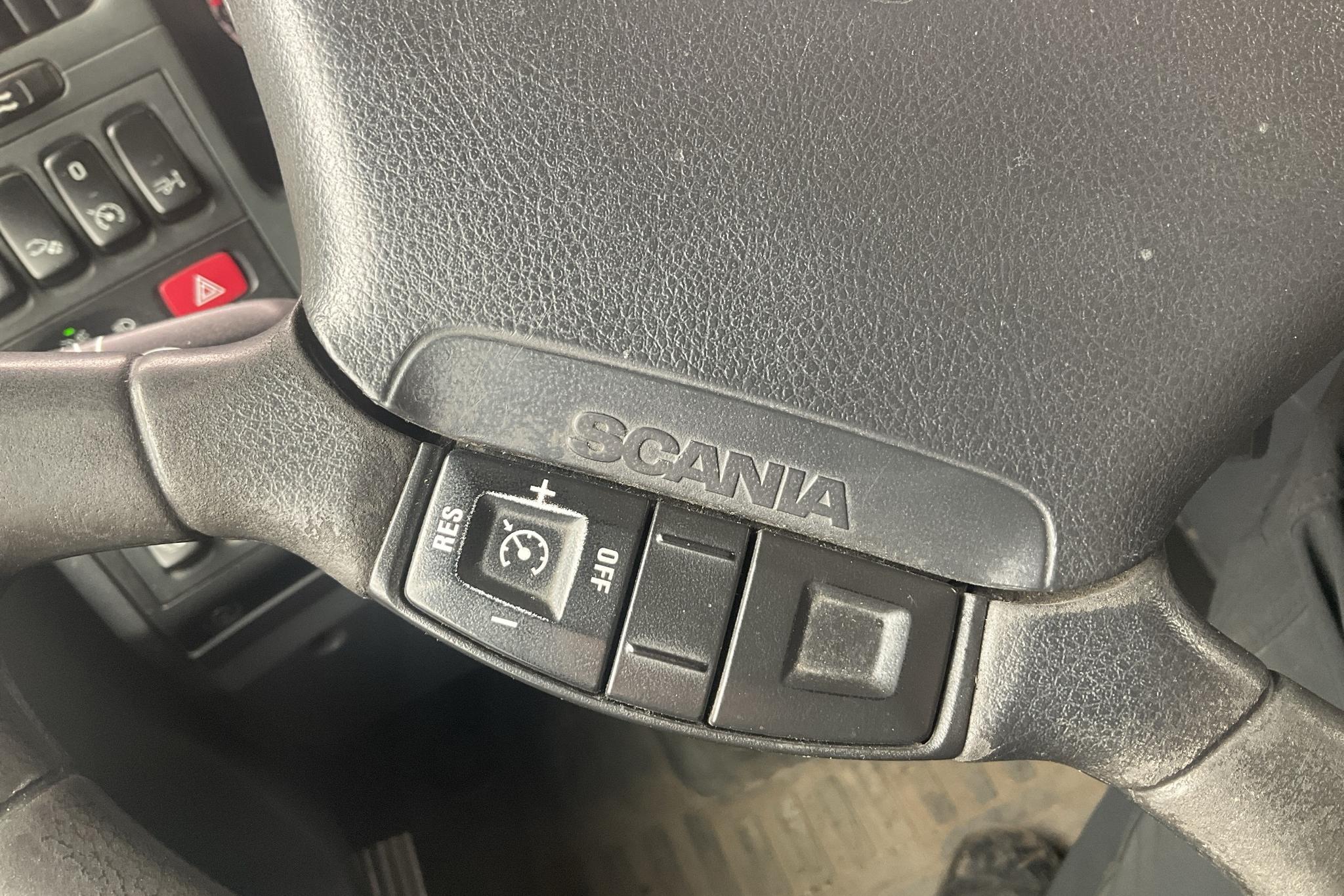 Scania P230 - 464 222 km - Automaatne - kollane - 2013