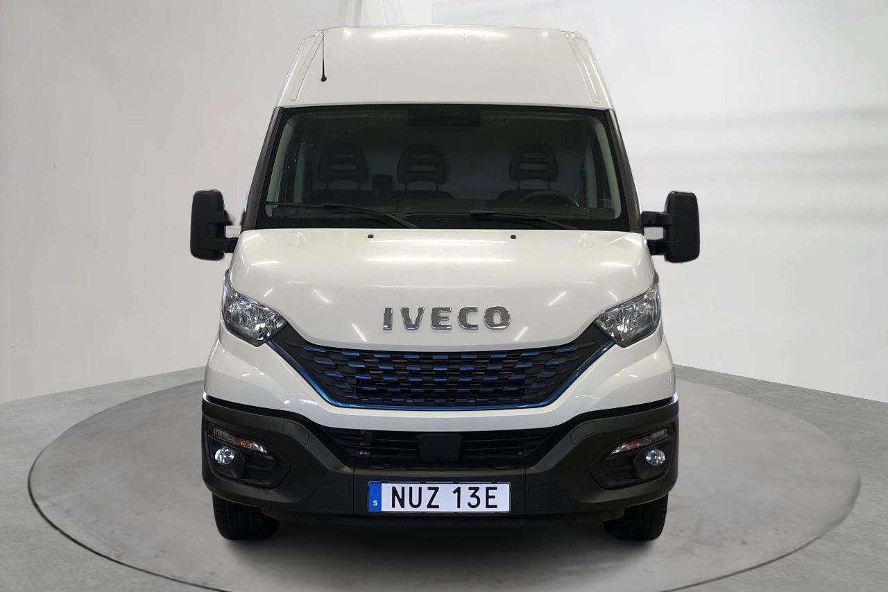 Iveco Daily 35 3.0 CNG Skåp (136hk) - 52 600 km - Automatyczna - biały - 2020