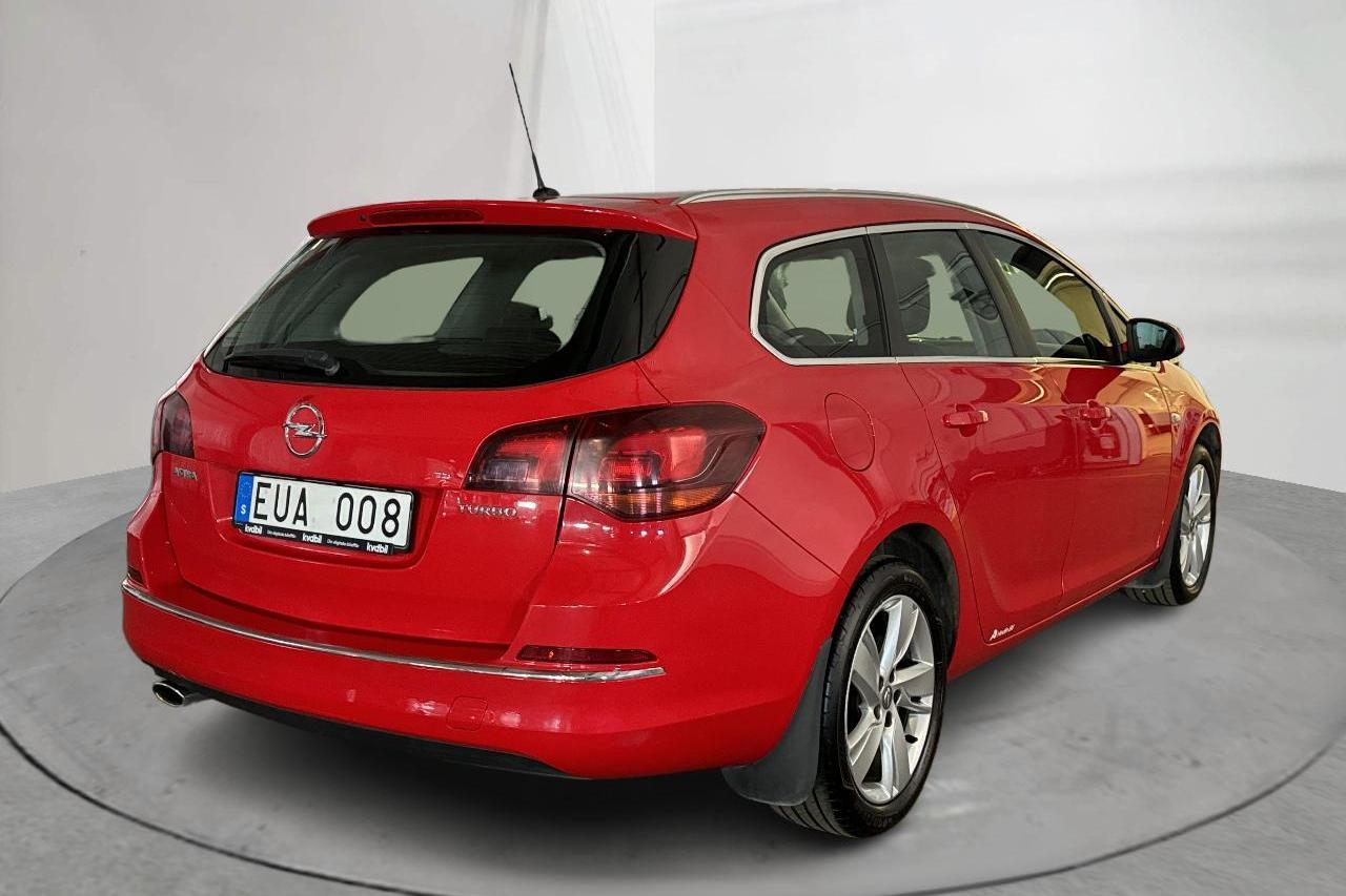 Opel Astra 1.4 Turbo ECOTEC Sports Tourer (140hk) - 13 673 mil - Manuell - röd - 2013