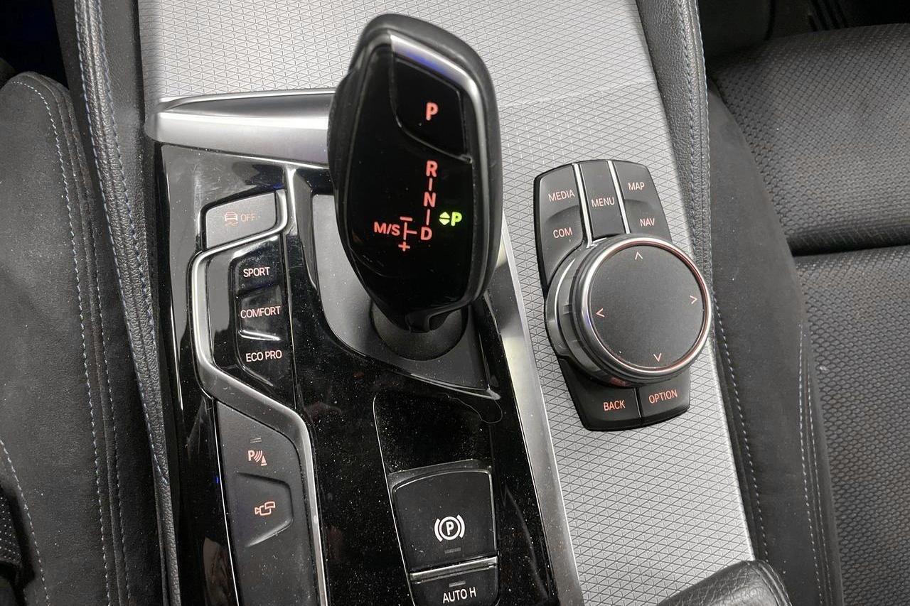 BMW 520d xDrive Touring, G31 (190hk) - 10 251 mil - Automat - vit - 2018