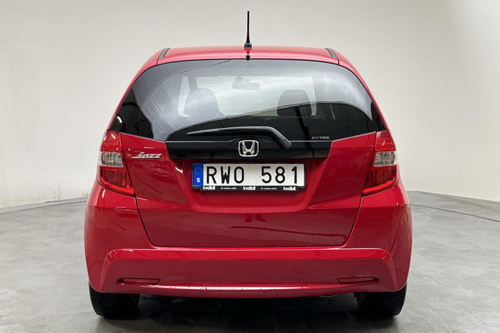 Honda Jazz 1.4 (100hk) - 57 800 km - Manual - red - 2012