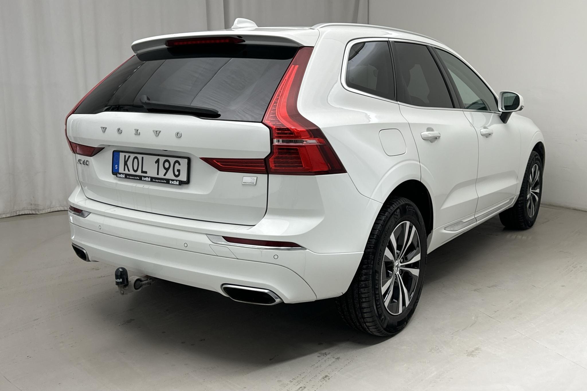 Volvo XC60 T6 AWD Recharge (340hk) - 64 140 km - Automatic - white - 2021